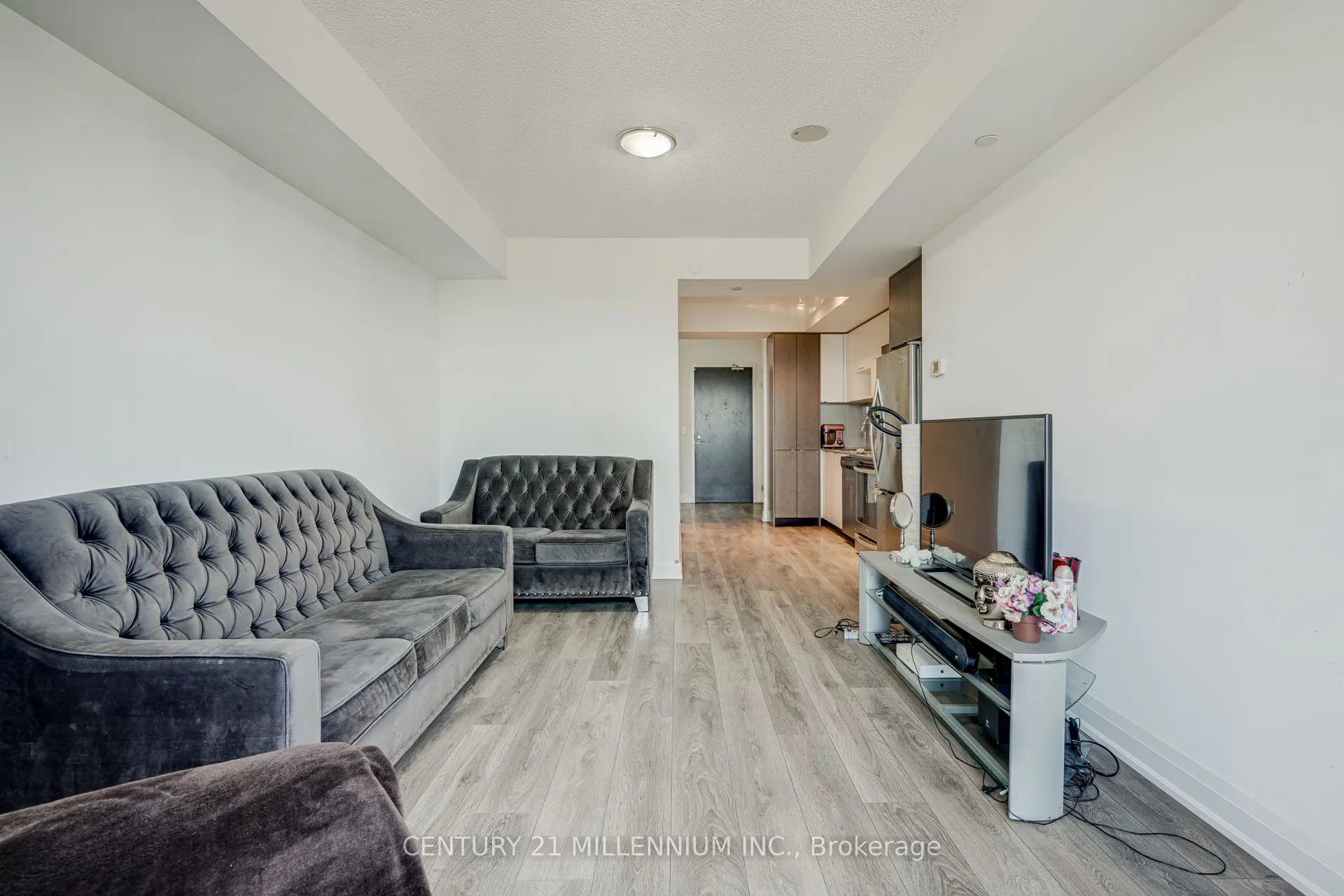 9 Valhalla Inn Road, #2205