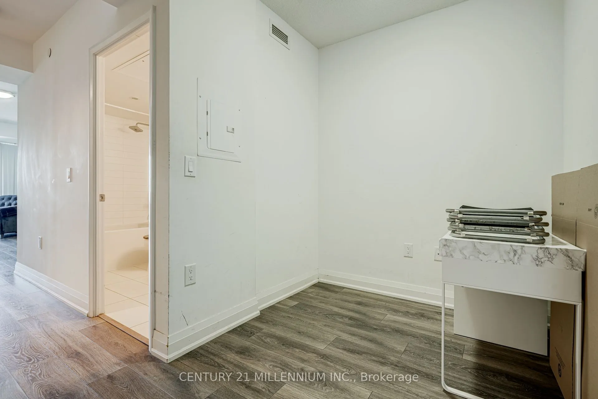 9 Valhalla Inn Road, #2205