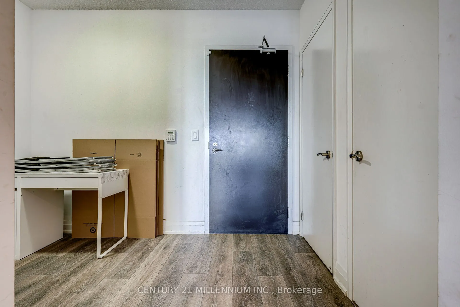 9 Valhalla Inn Road, #2205