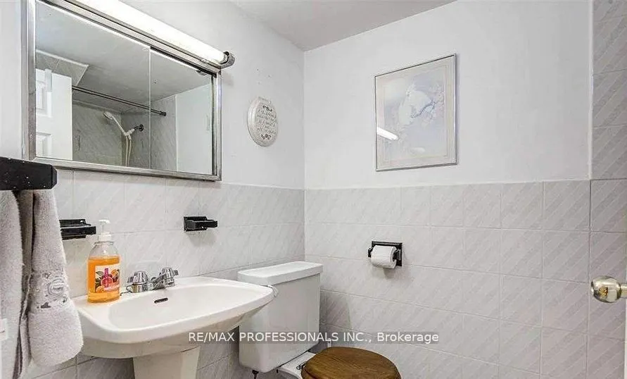 183 Elmhurst Drive, #Bsmt