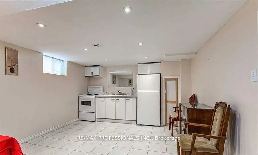 183 Elmhurst Drive, #Bsmt