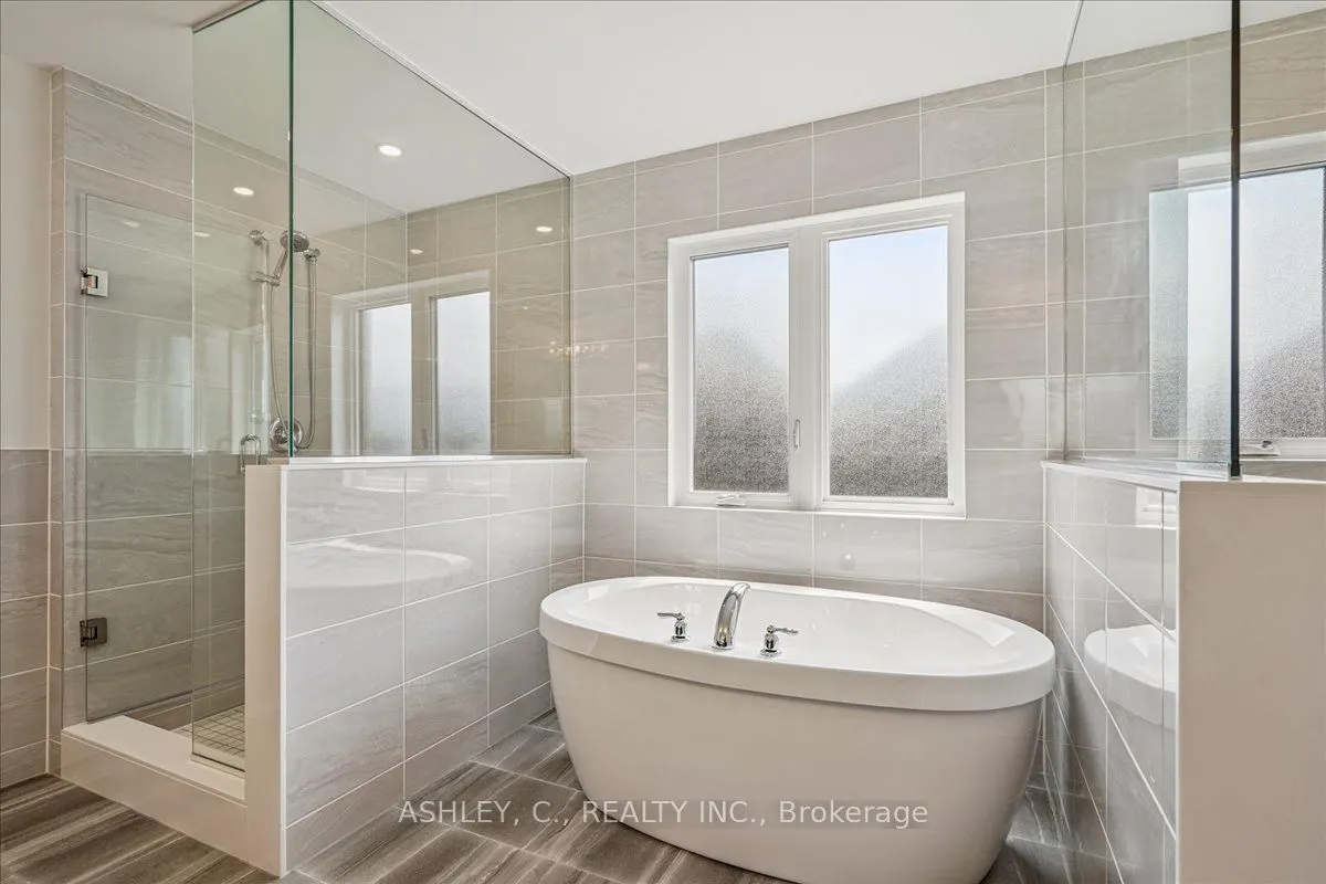 29 Gladmary Drive, #Upper