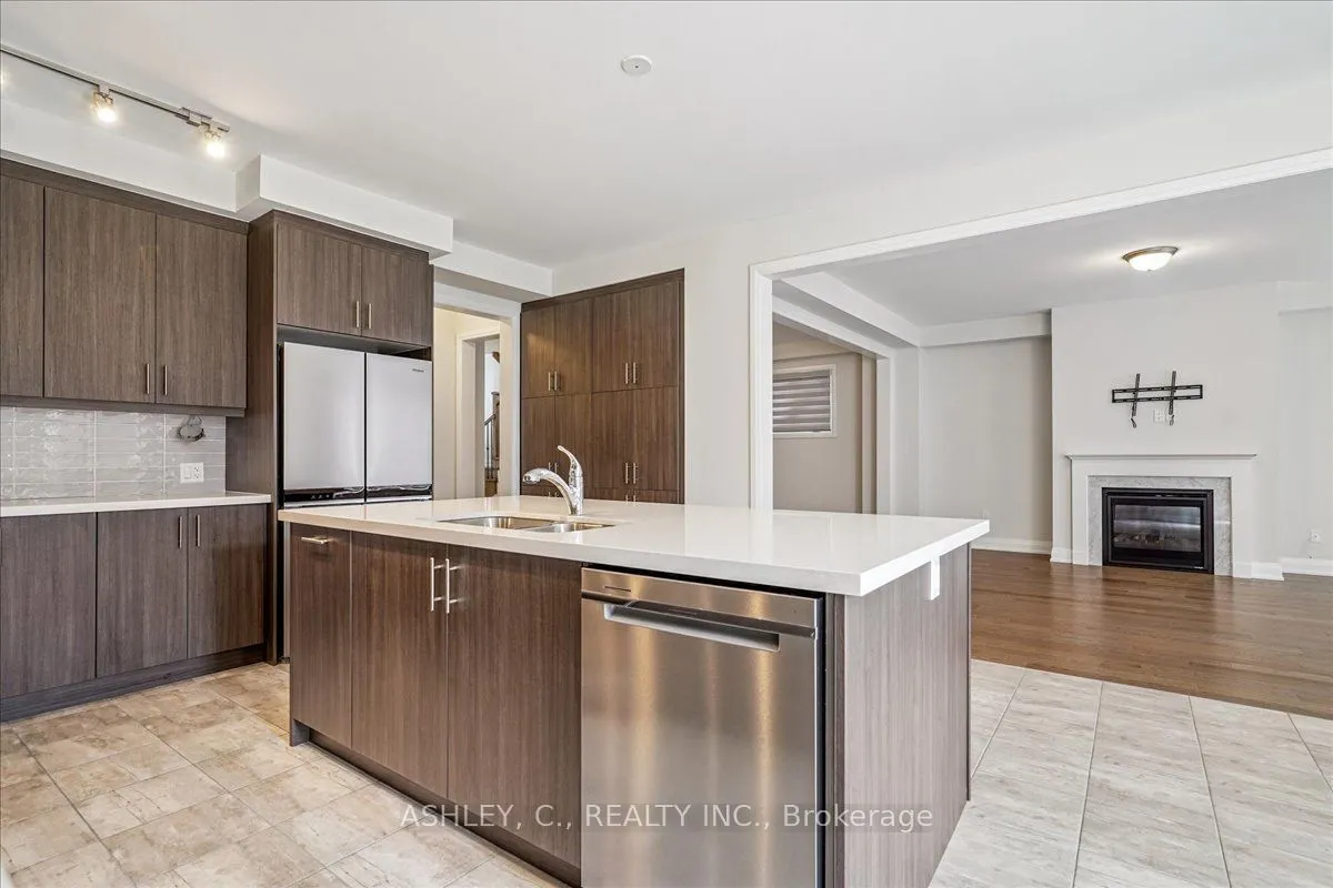 29 Gladmary Drive, #Upper