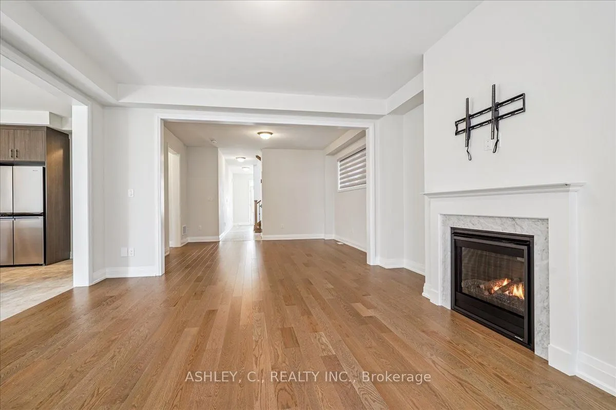 29 Gladmary Drive, #Upper