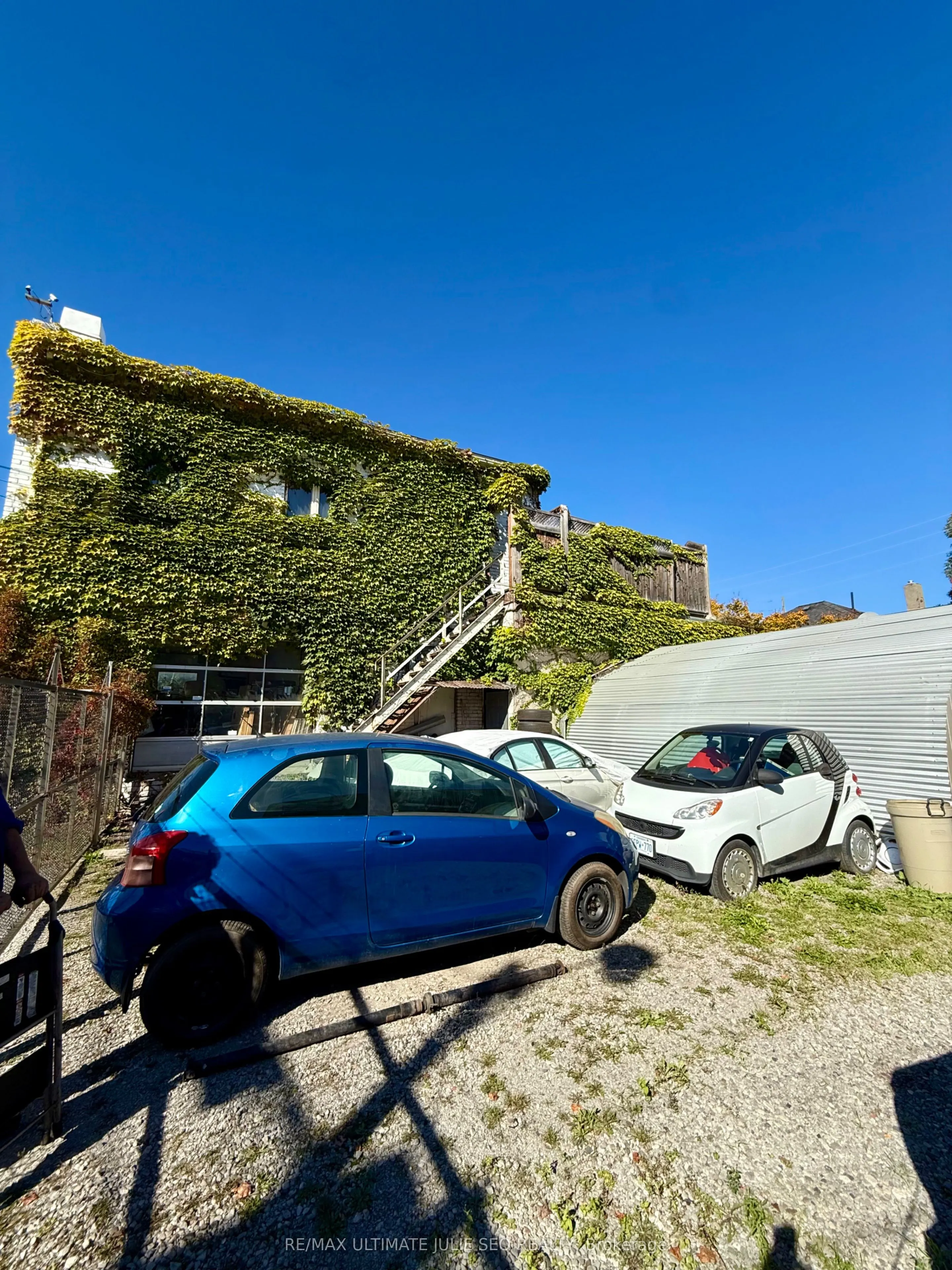 39 HIRONS Street