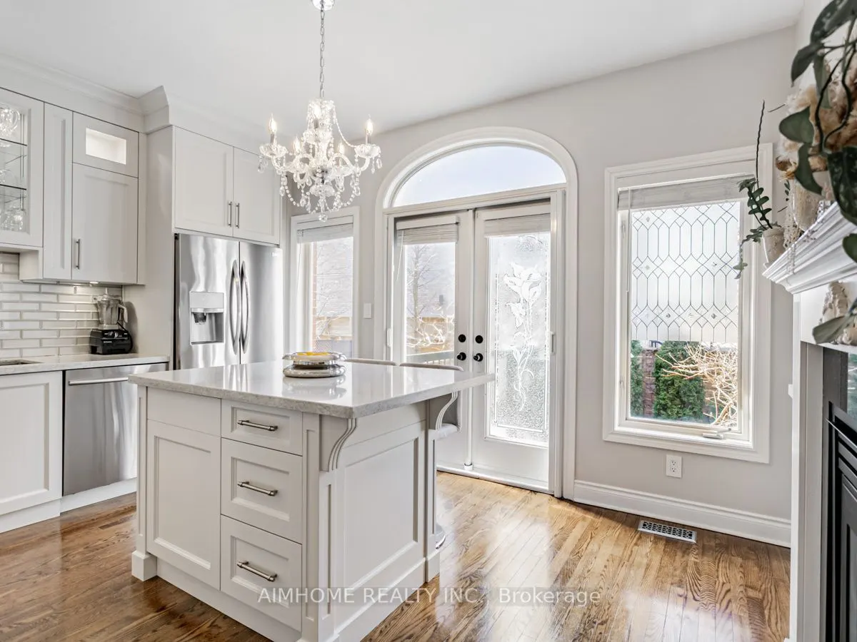 2 Brownstone Lane