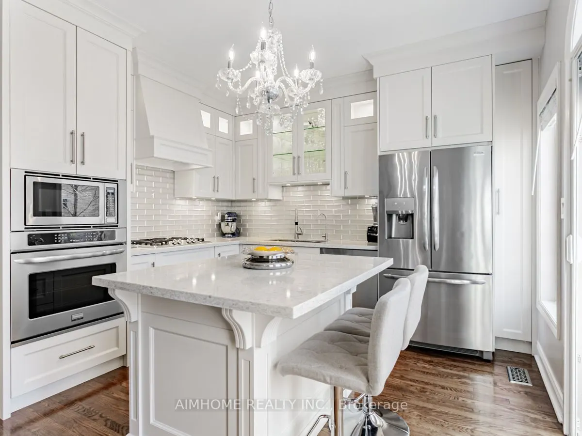 2 Brownstone Lane