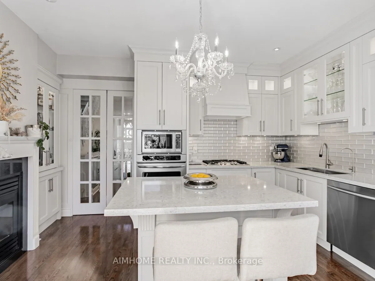 2 Brownstone Lane