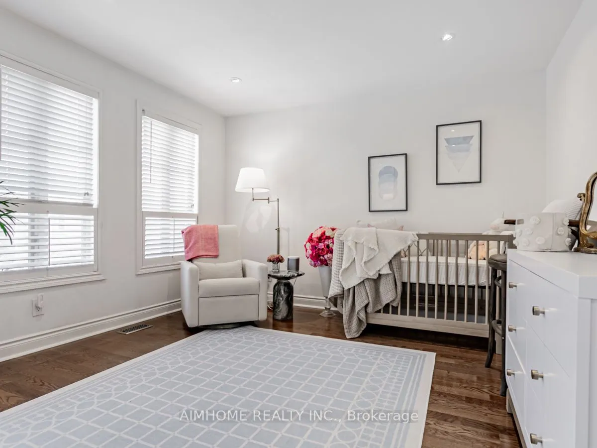 2 Brownstone Lane