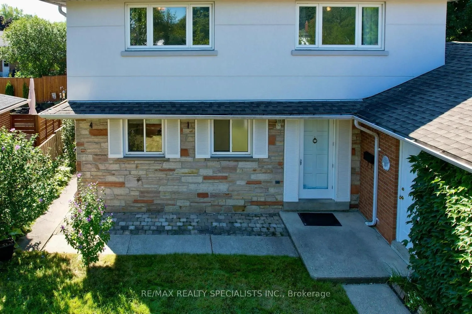 2312 Homelands Drive