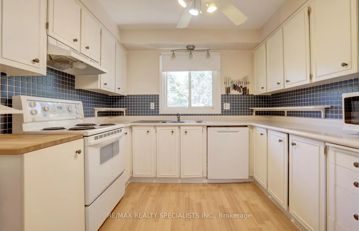 2312 Homelands Drive
