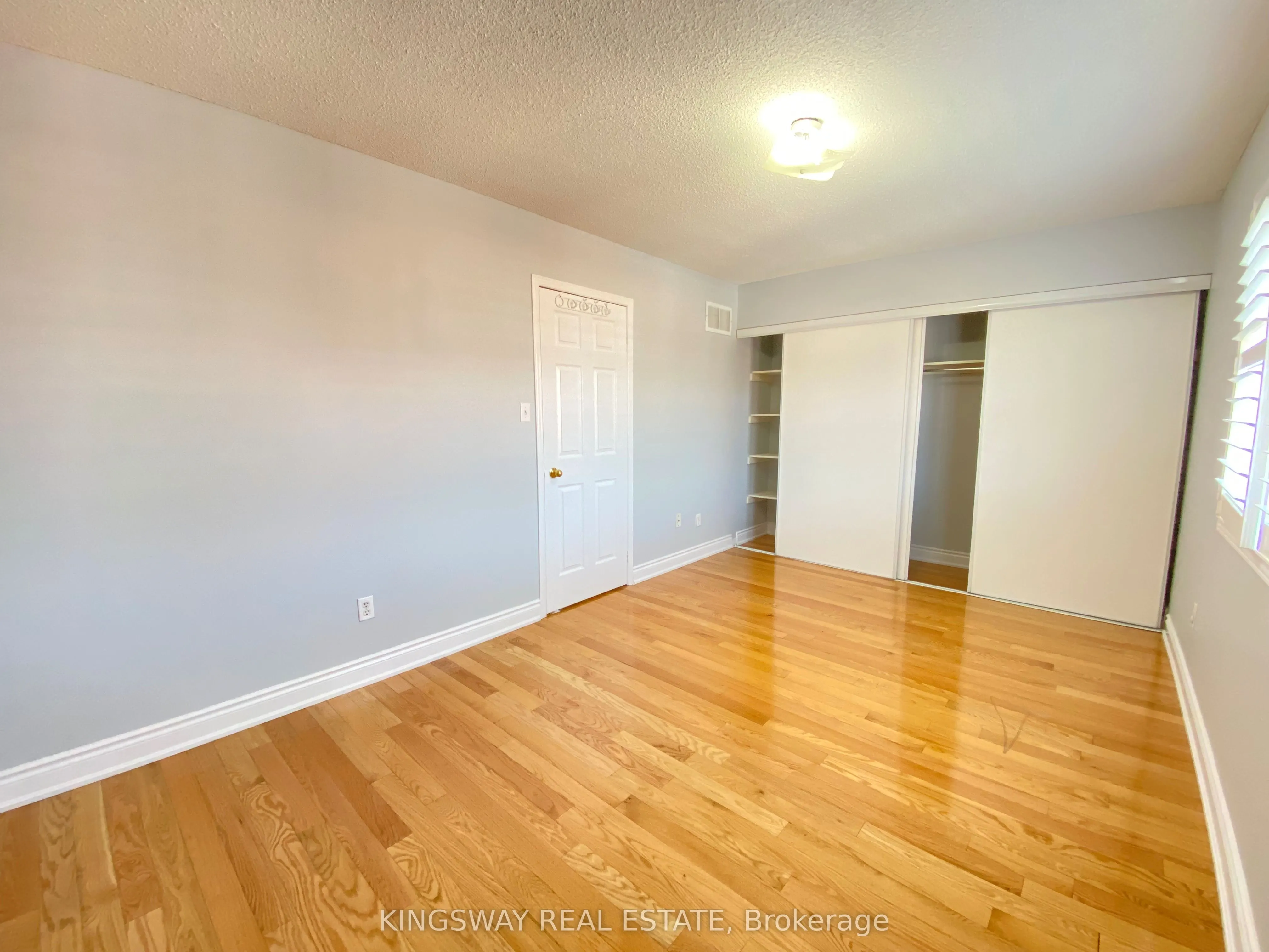 33 Caranci Crescent