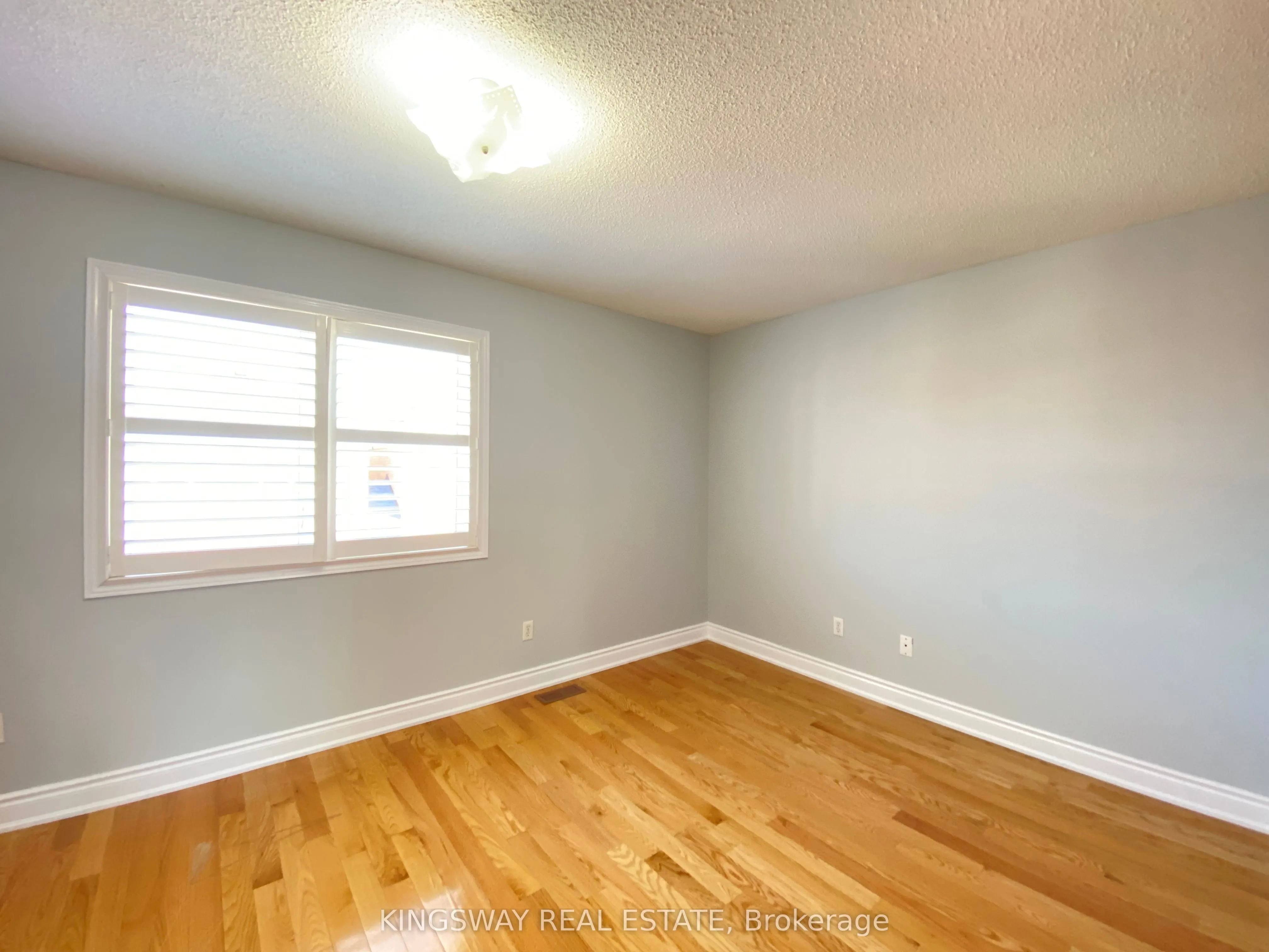 33 Caranci Crescent