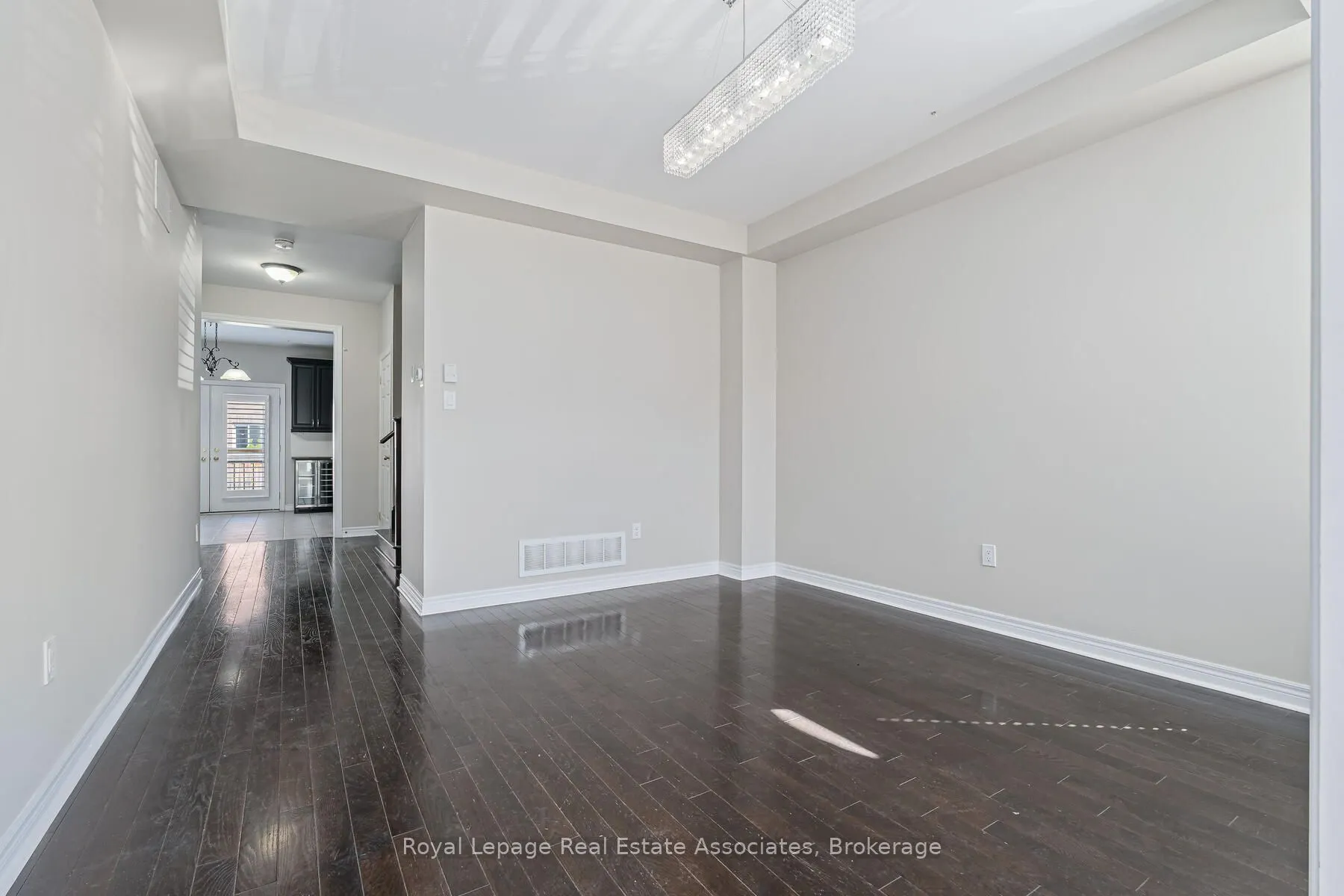 405 Hincks Drive