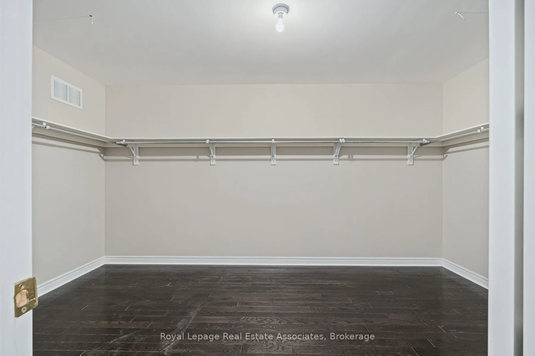 405 Hincks Drive