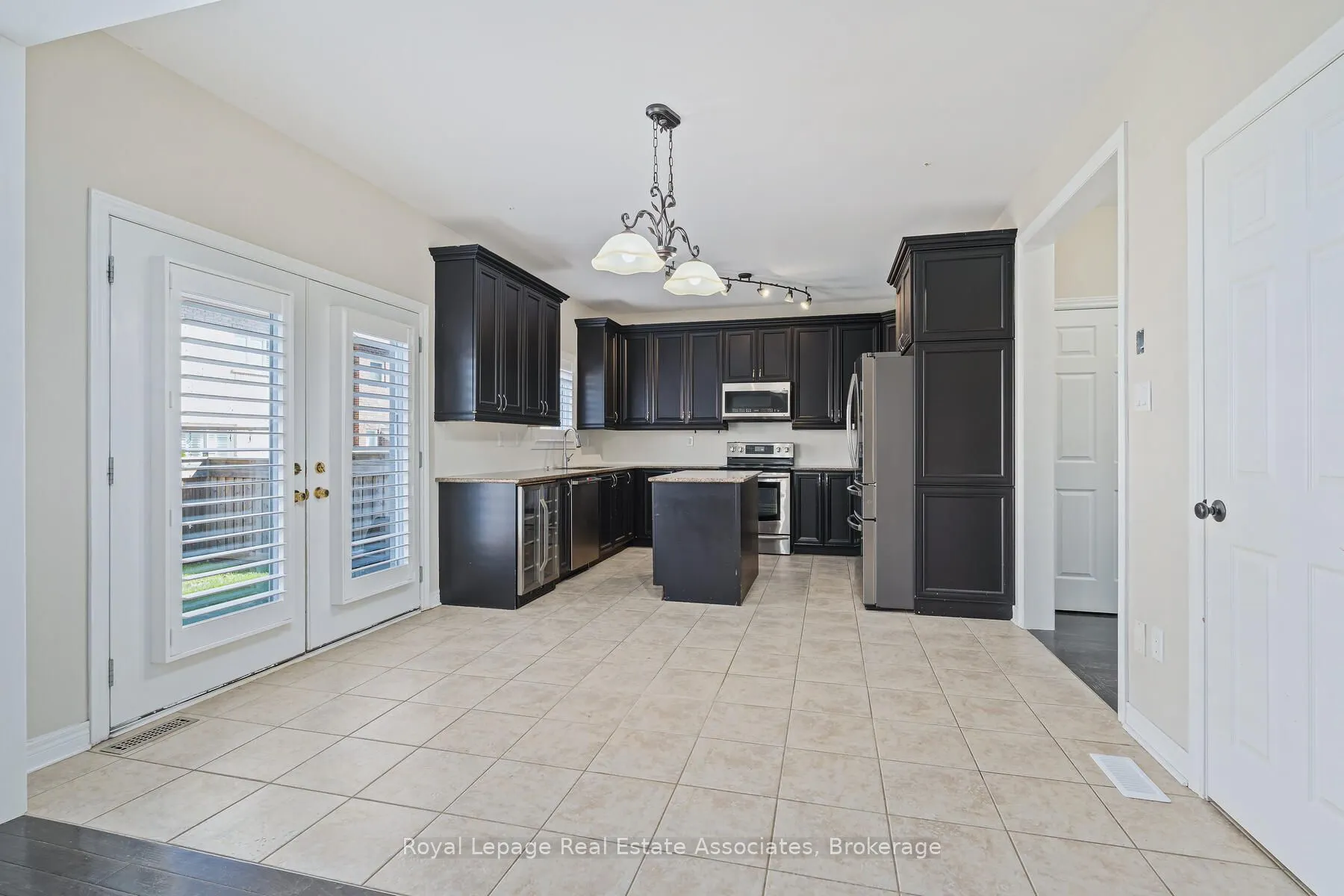 405 Hincks Drive