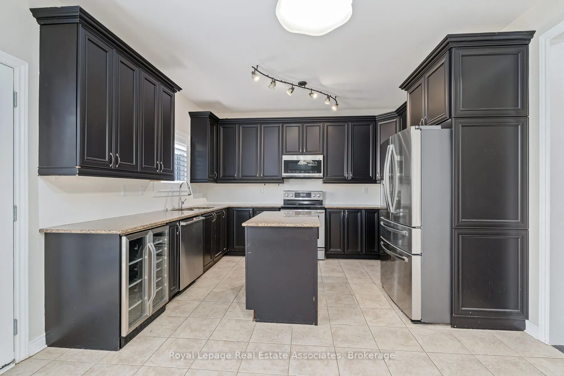 405 Hincks Drive