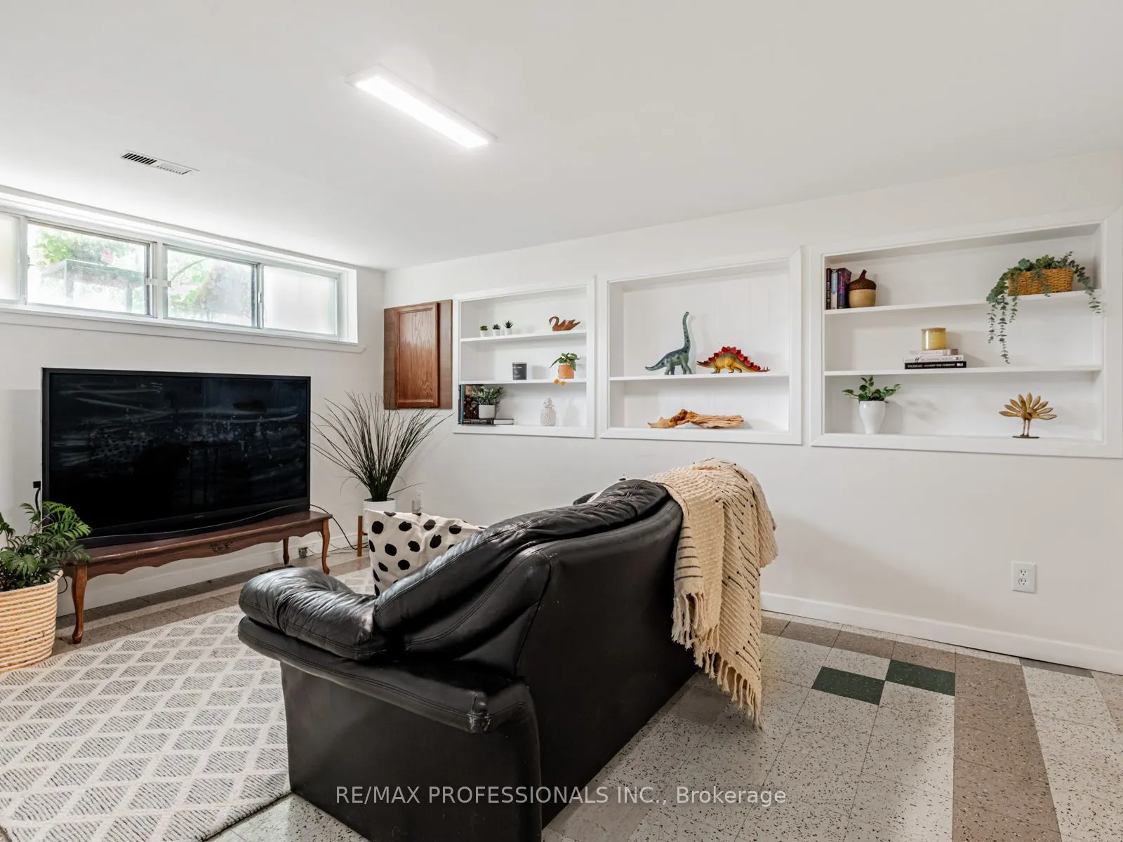 281 Jeffcoat Drive
