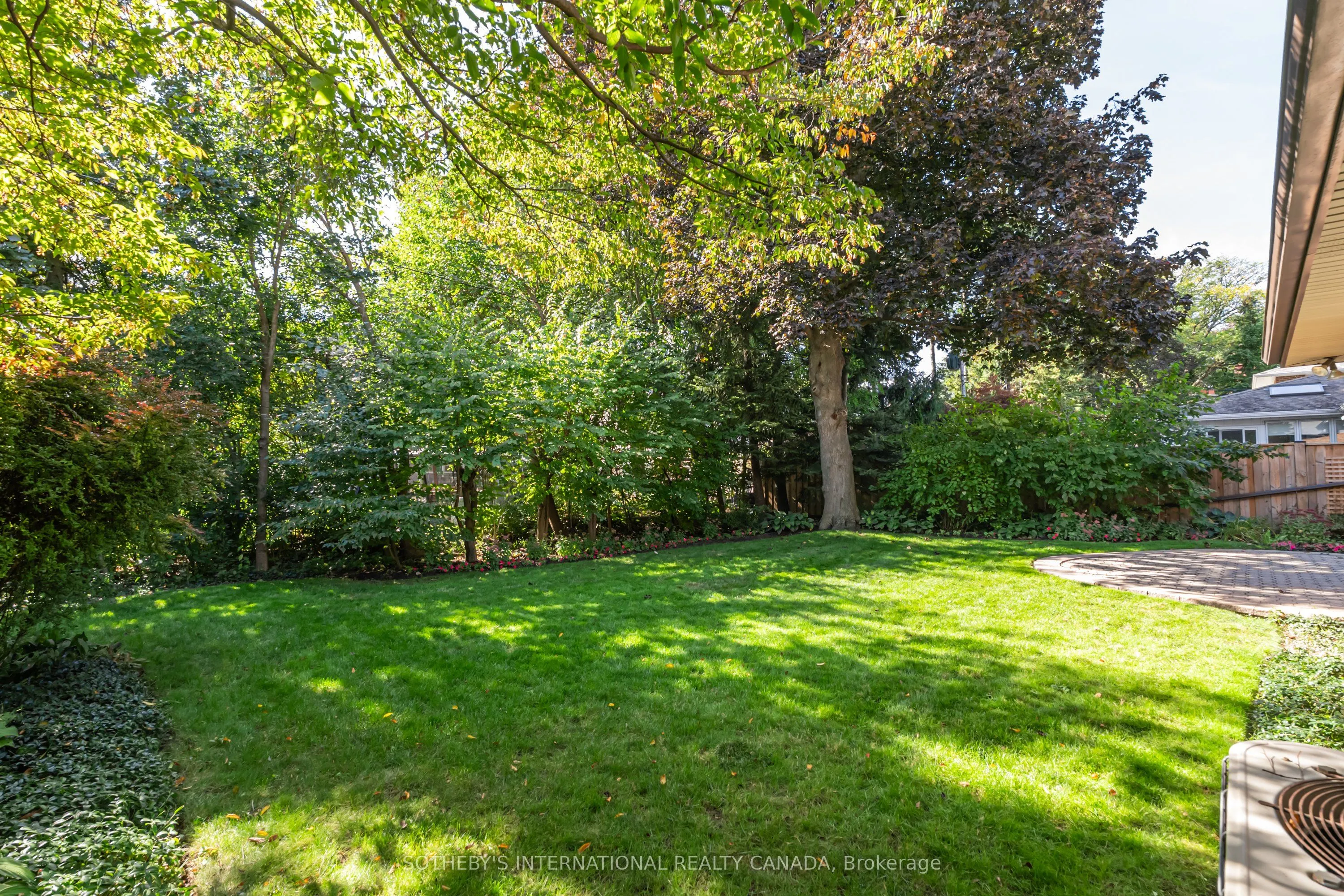 6 Courtsfield Crescent