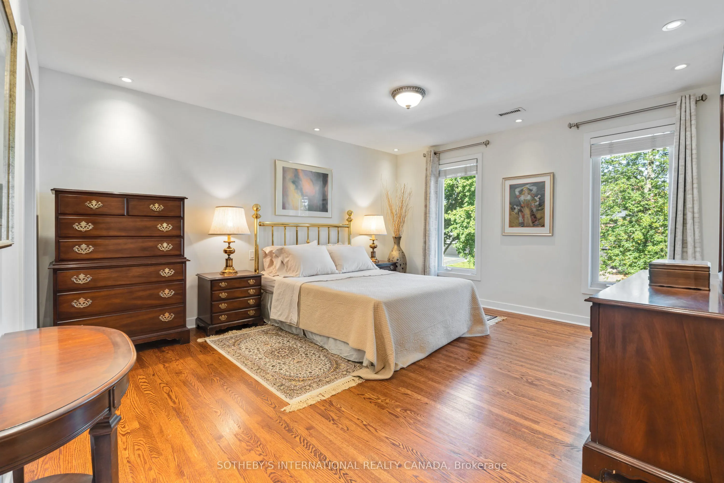 6 Courtsfield Crescent
