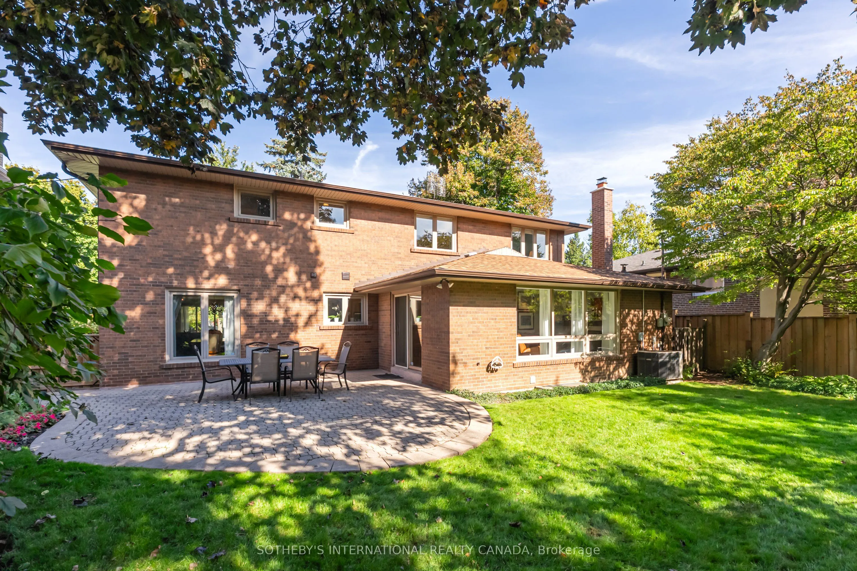 6 Courtsfield Crescent