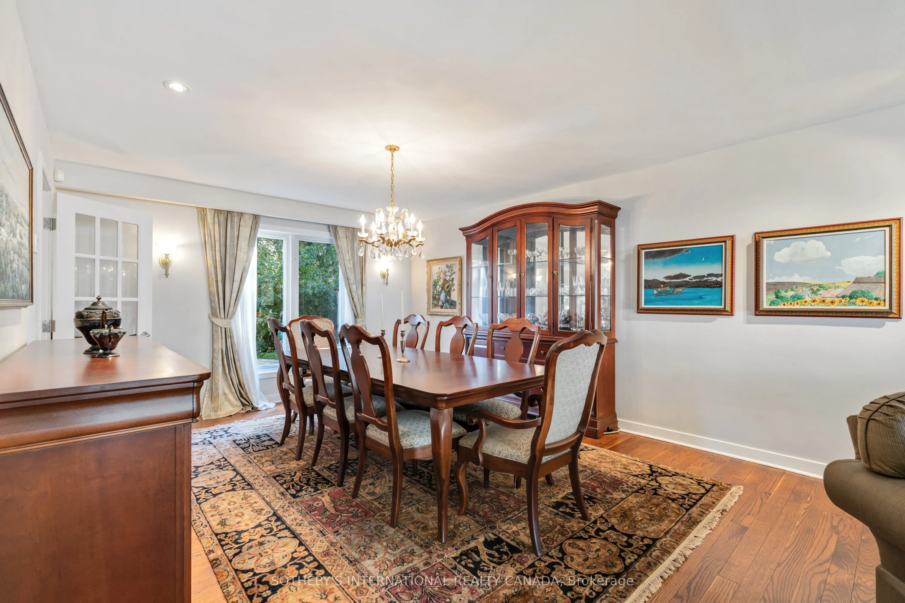6 Courtsfield Crescent