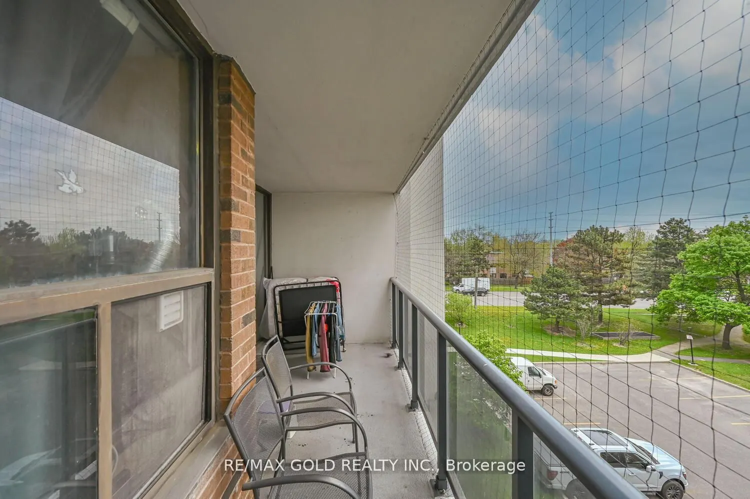 21 Knightsbridge Road, #403