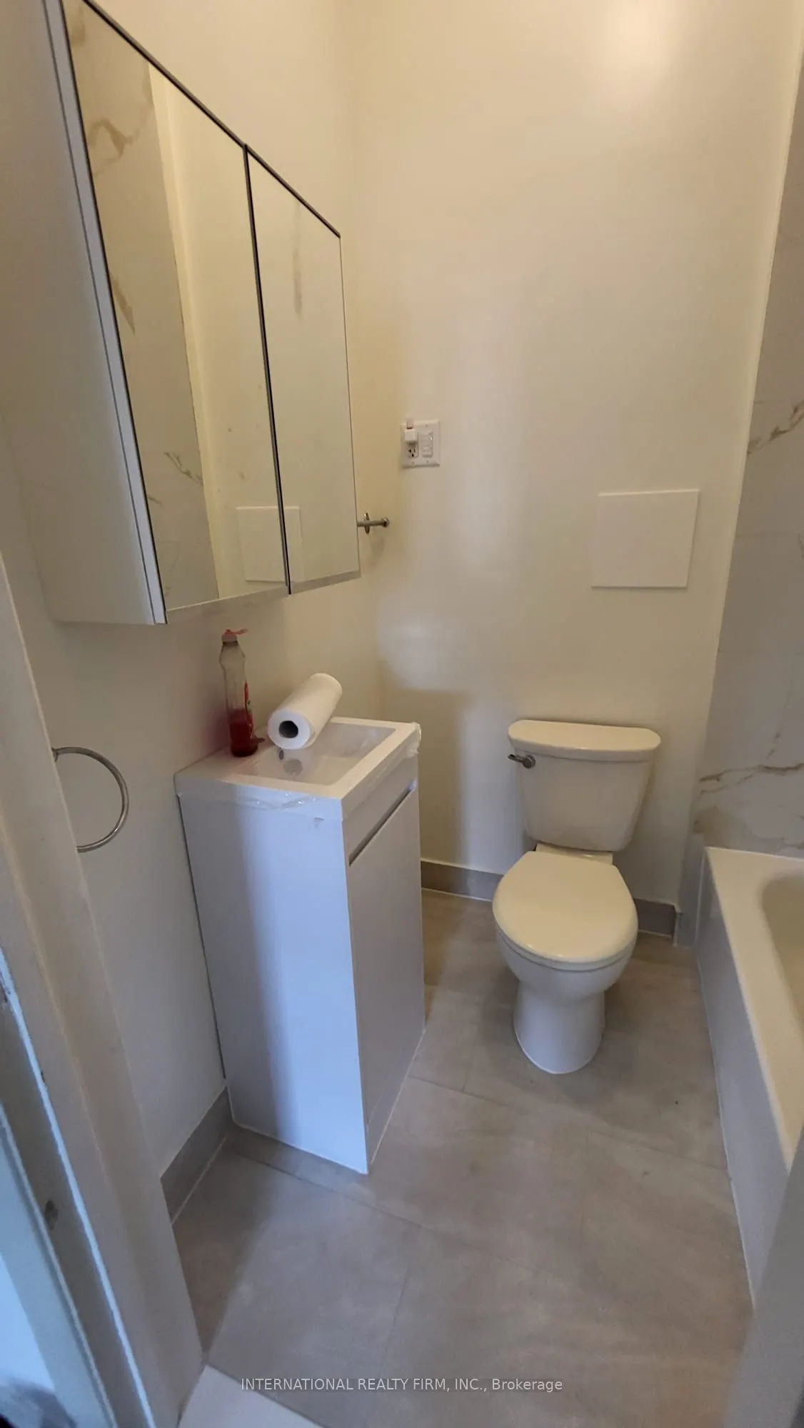 7 Thomas Street, #2