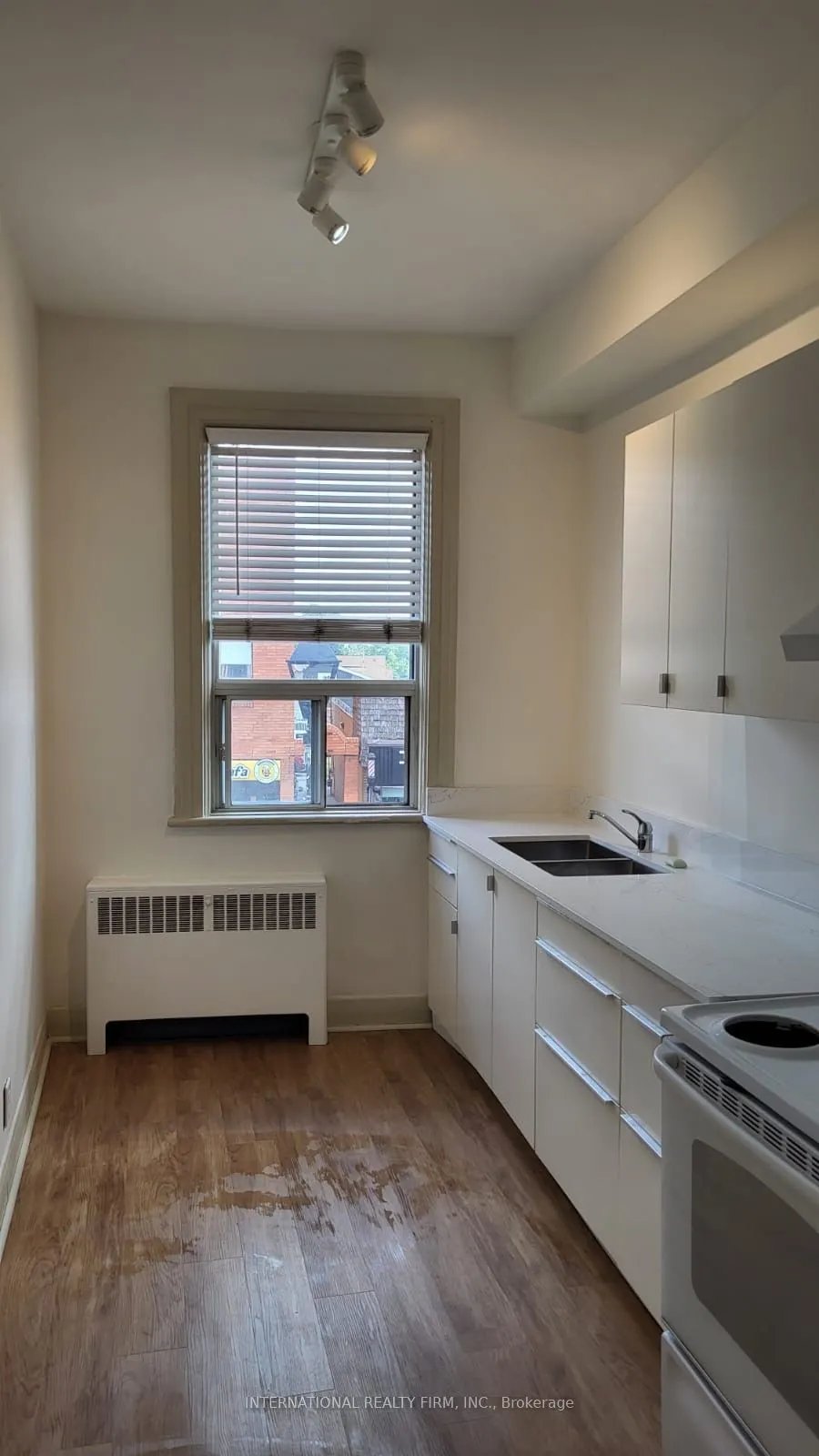 7 Thomas Street, #2