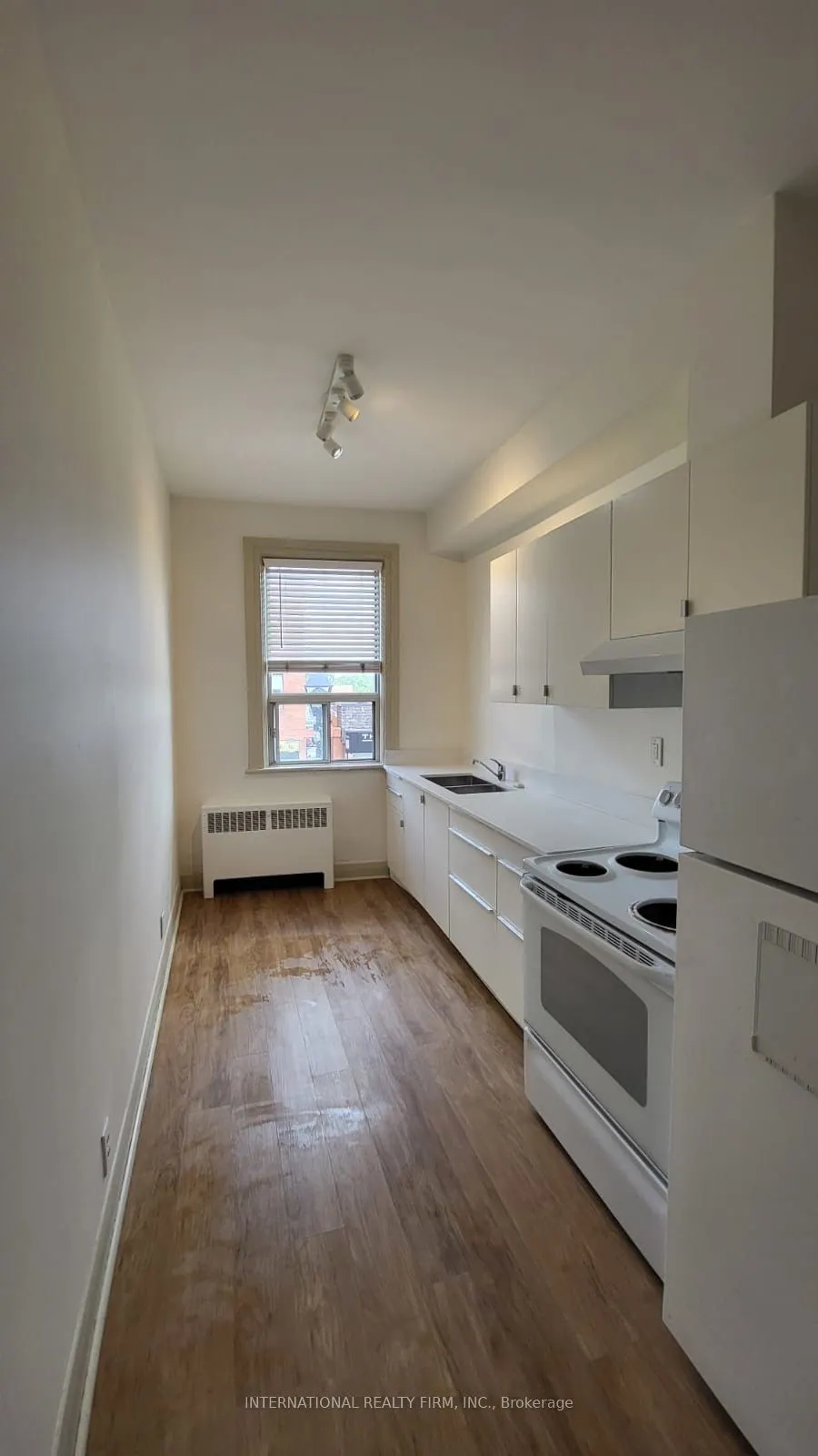 7 Thomas Street, #2