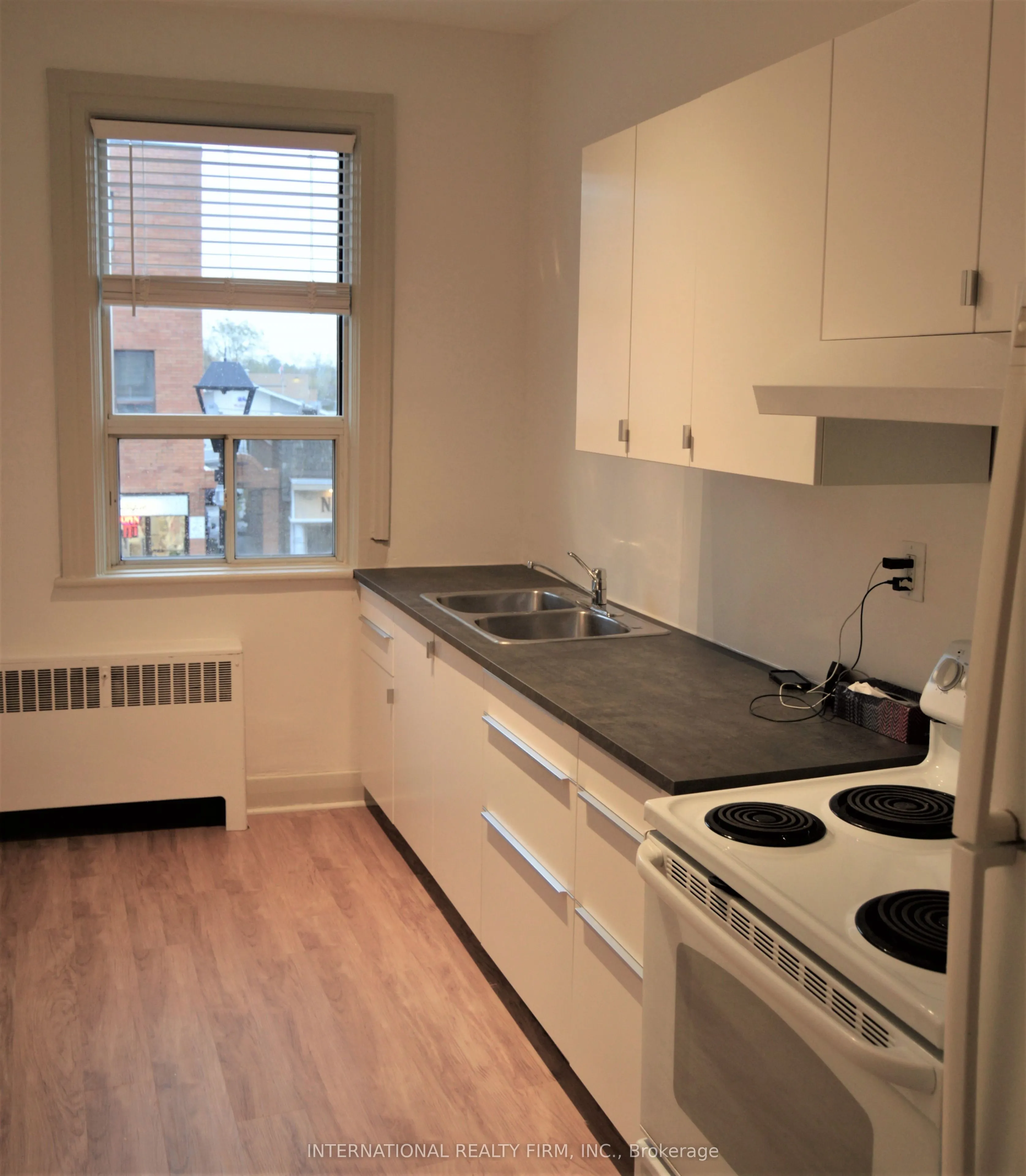 7 Thomas Street, #2