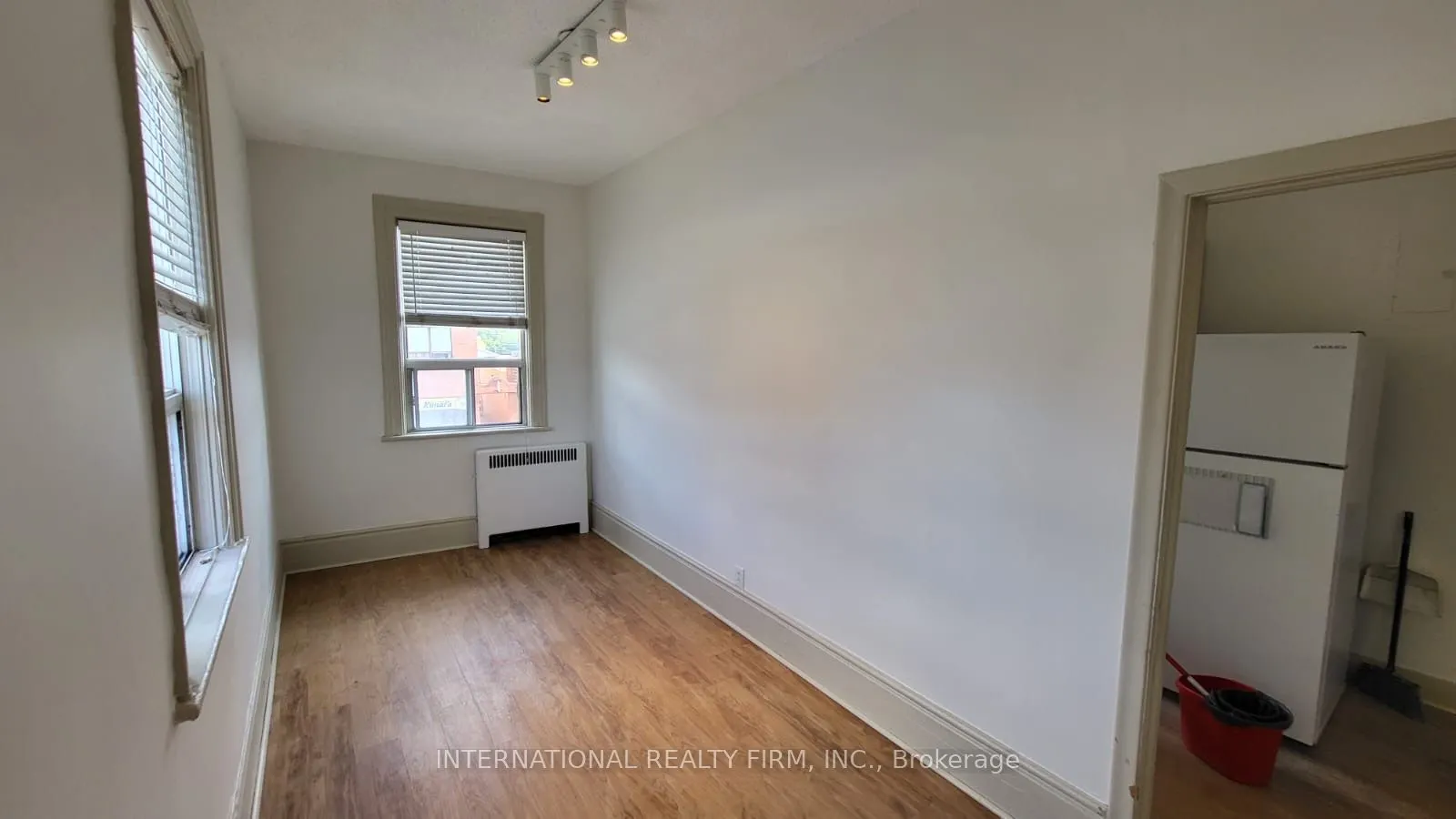 7 Thomas Street, #2