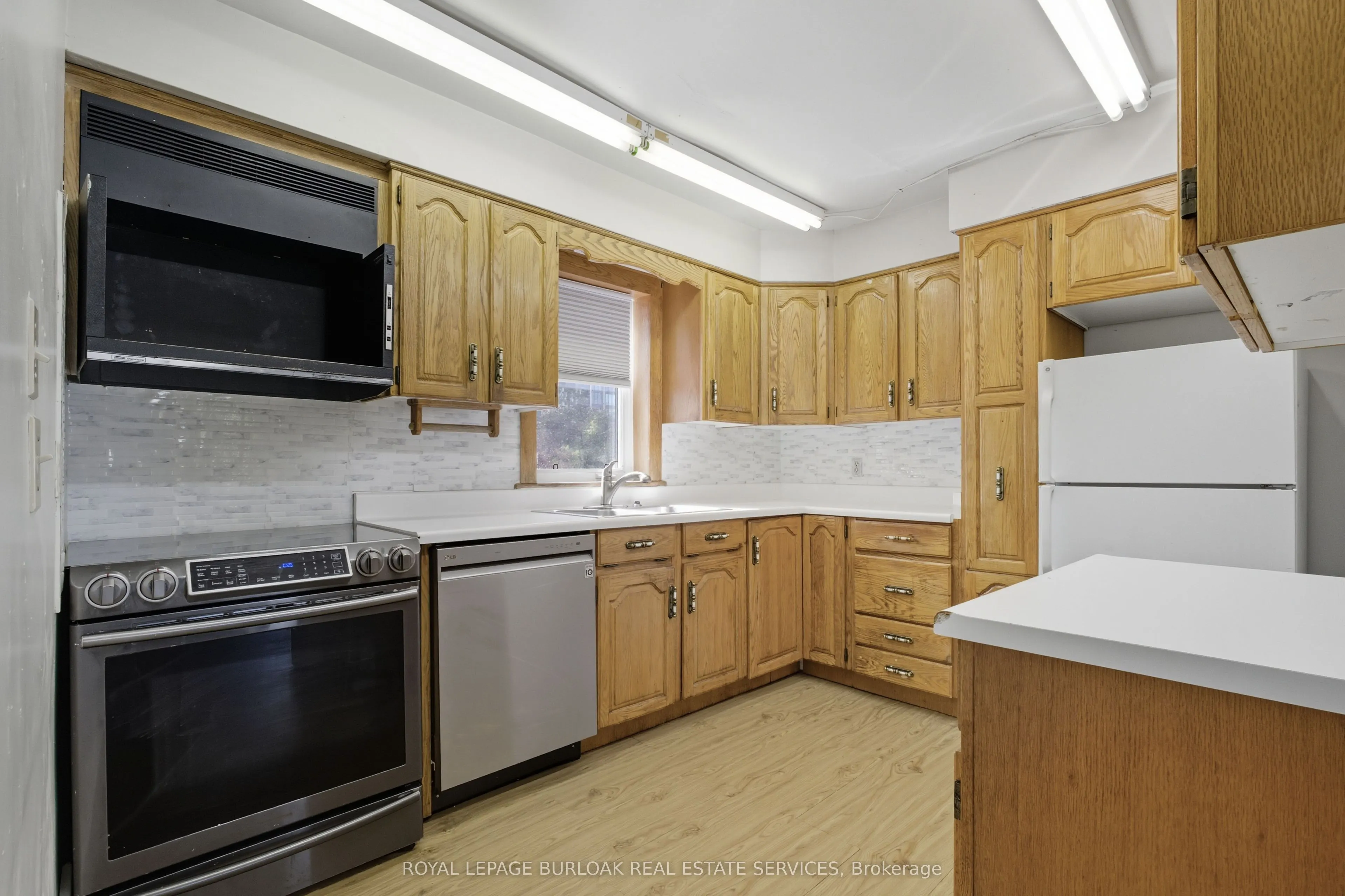 466 Nelson Avenue