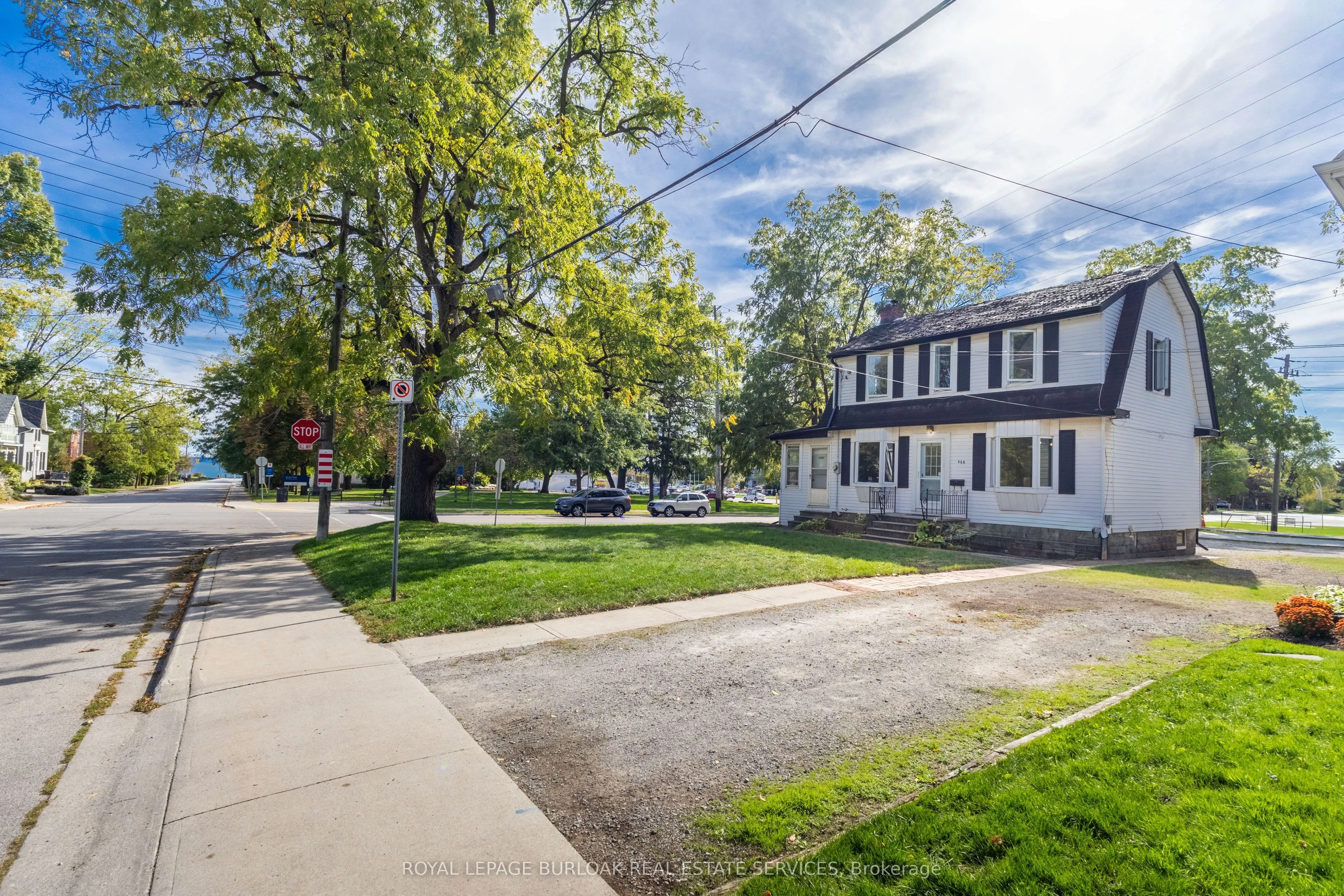 466 Nelson Avenue