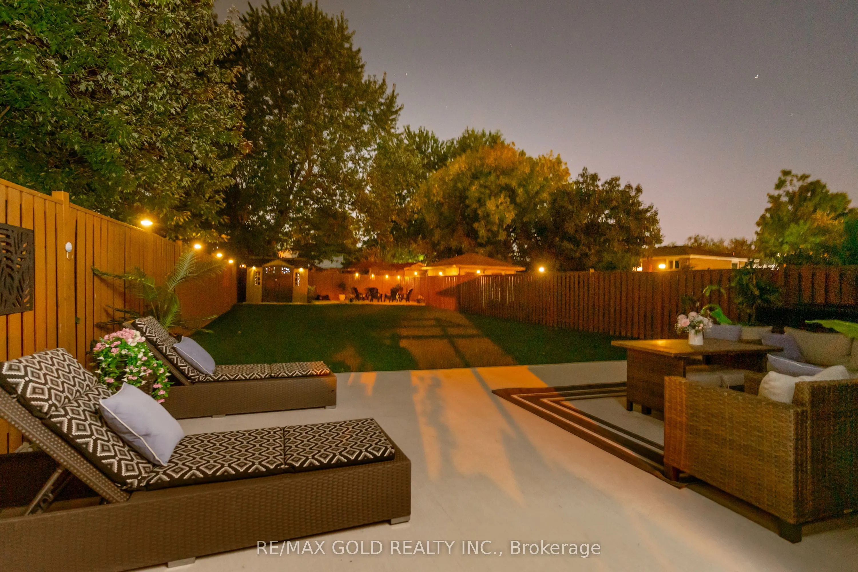 118 Fallingdale Crescent
