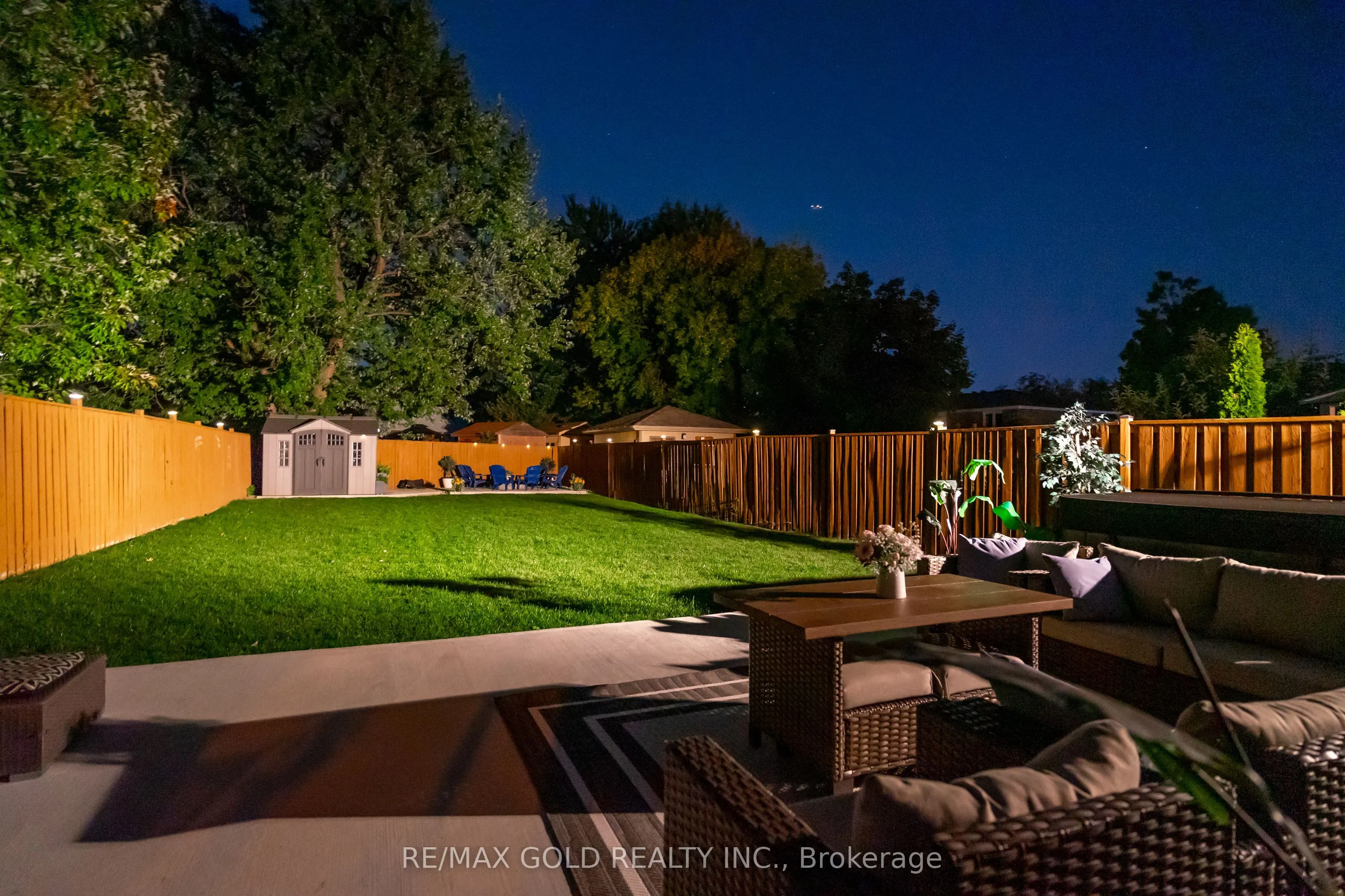 118 Fallingdale Crescent