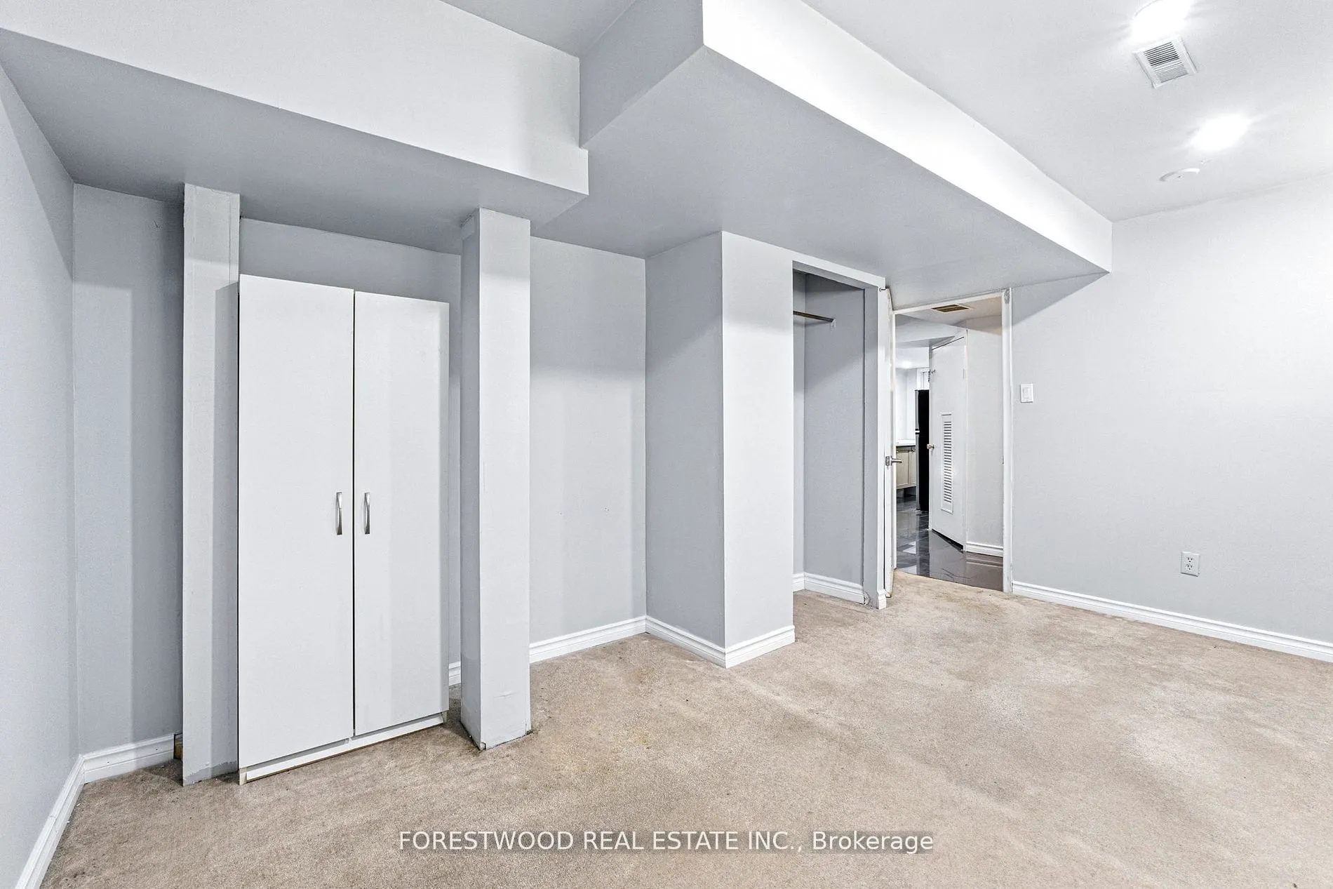 1619 Dewberry Crescent