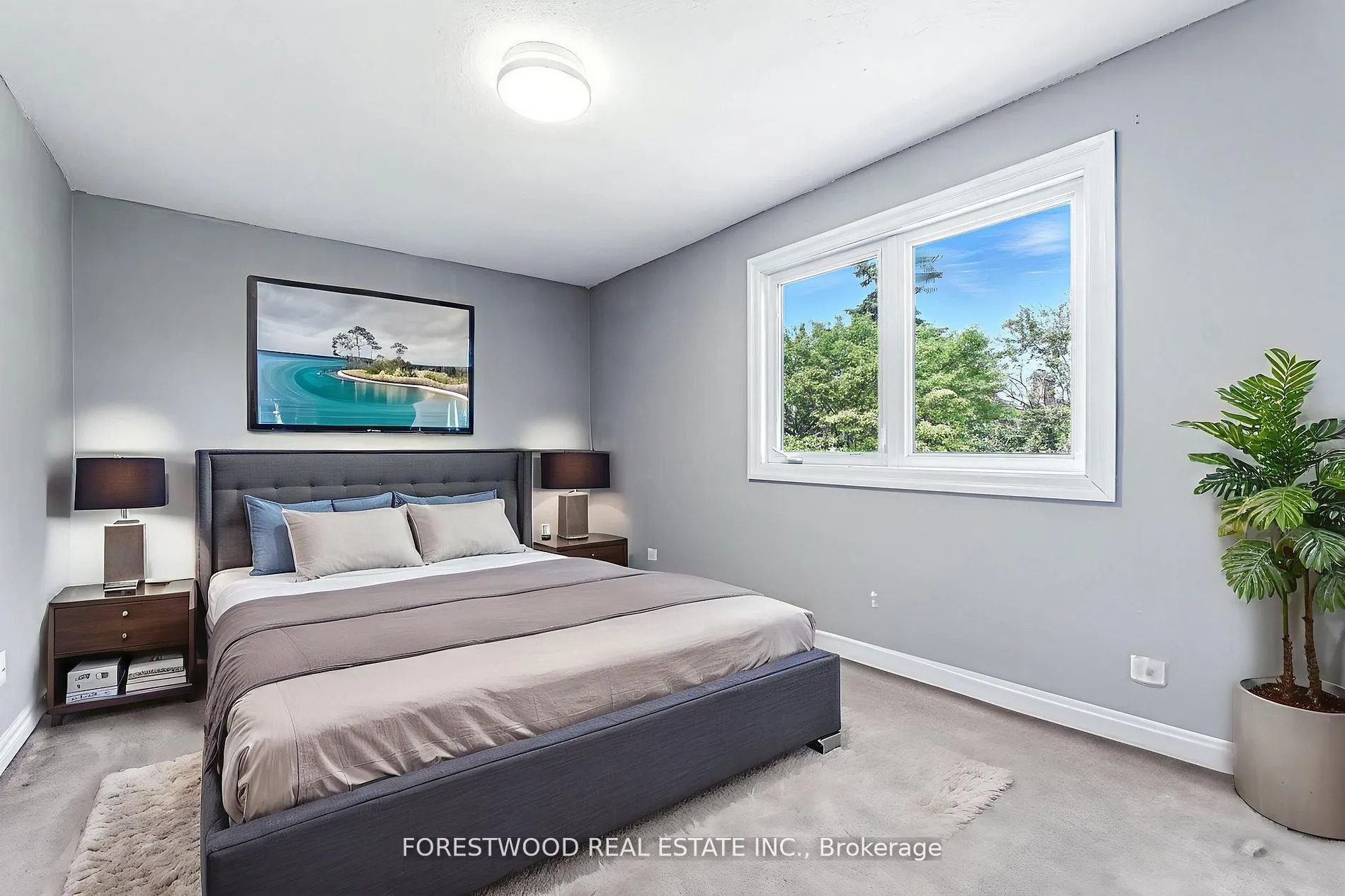 1619 Dewberry Crescent