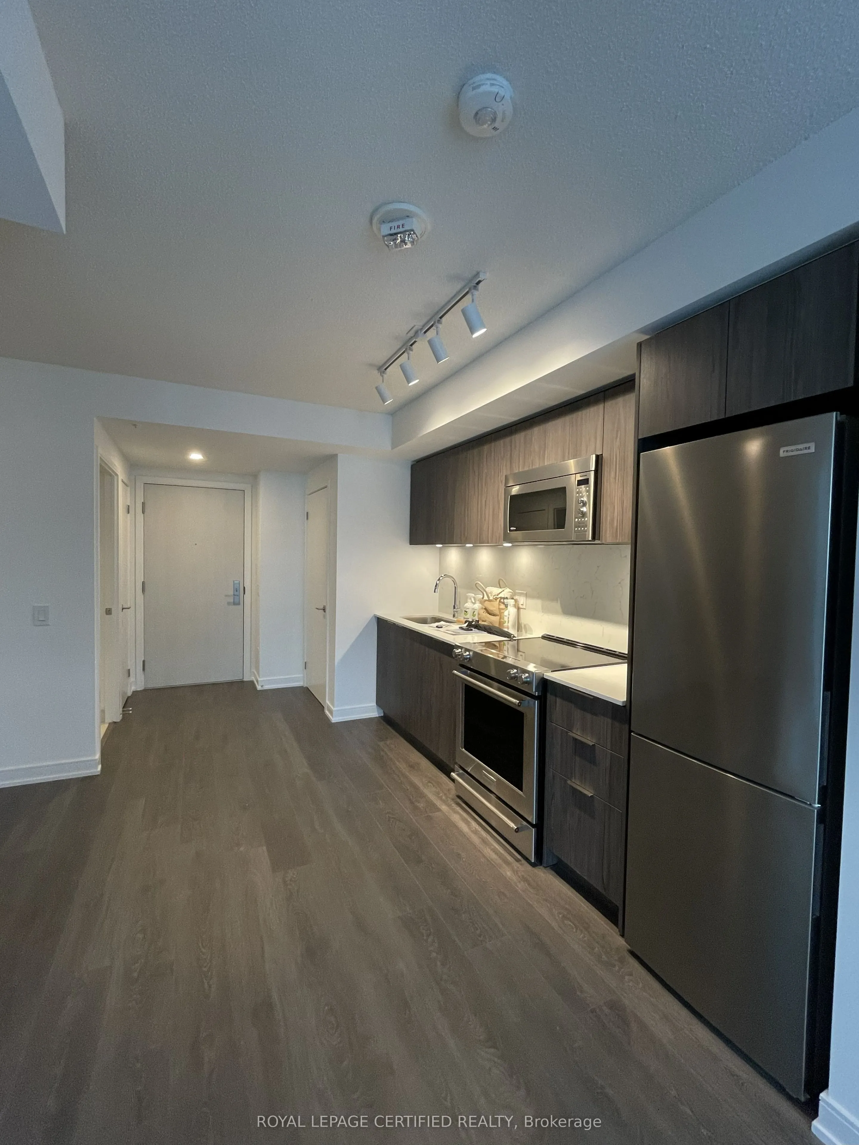 30 Samuel Wood Way, #1106