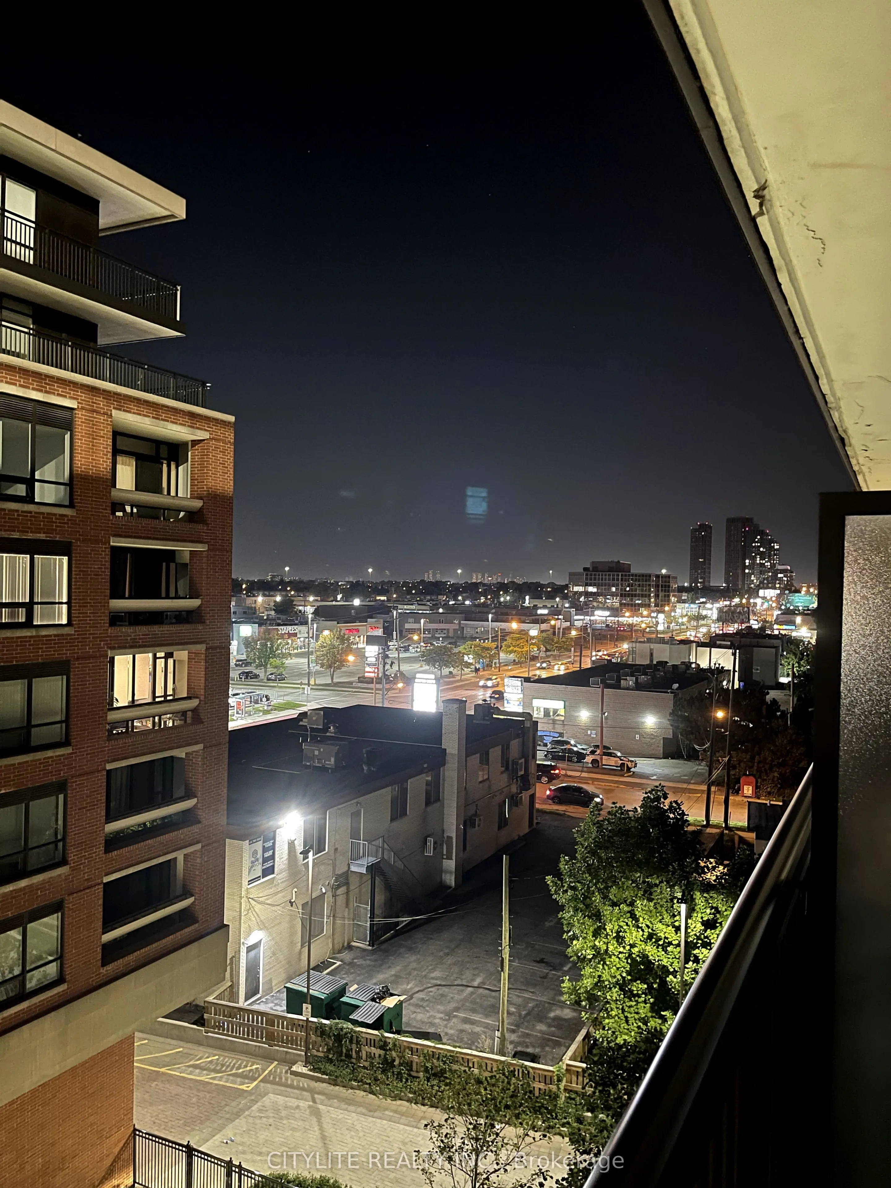3091 Dufferin Street, #521