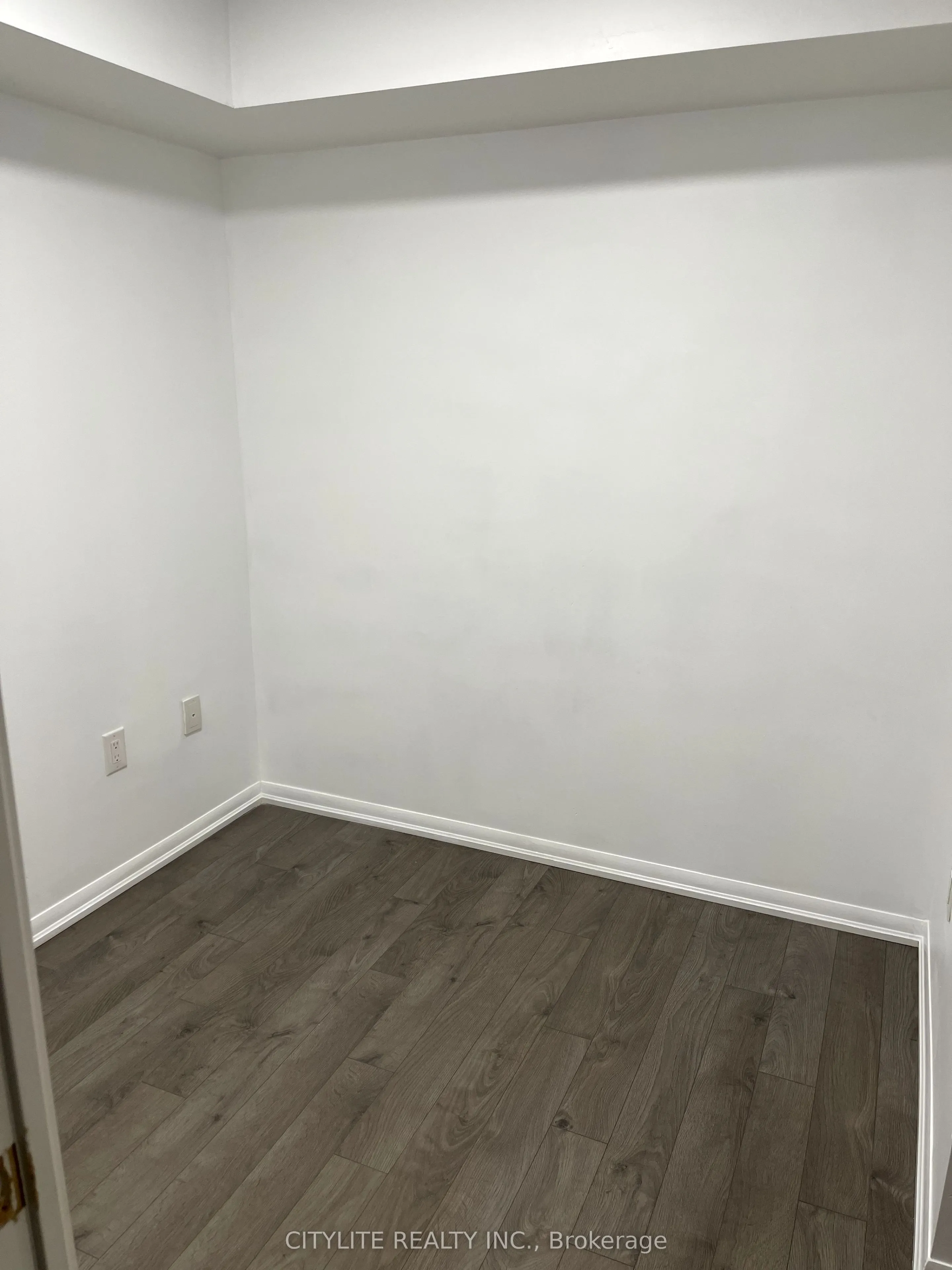3091 Dufferin Street, #521