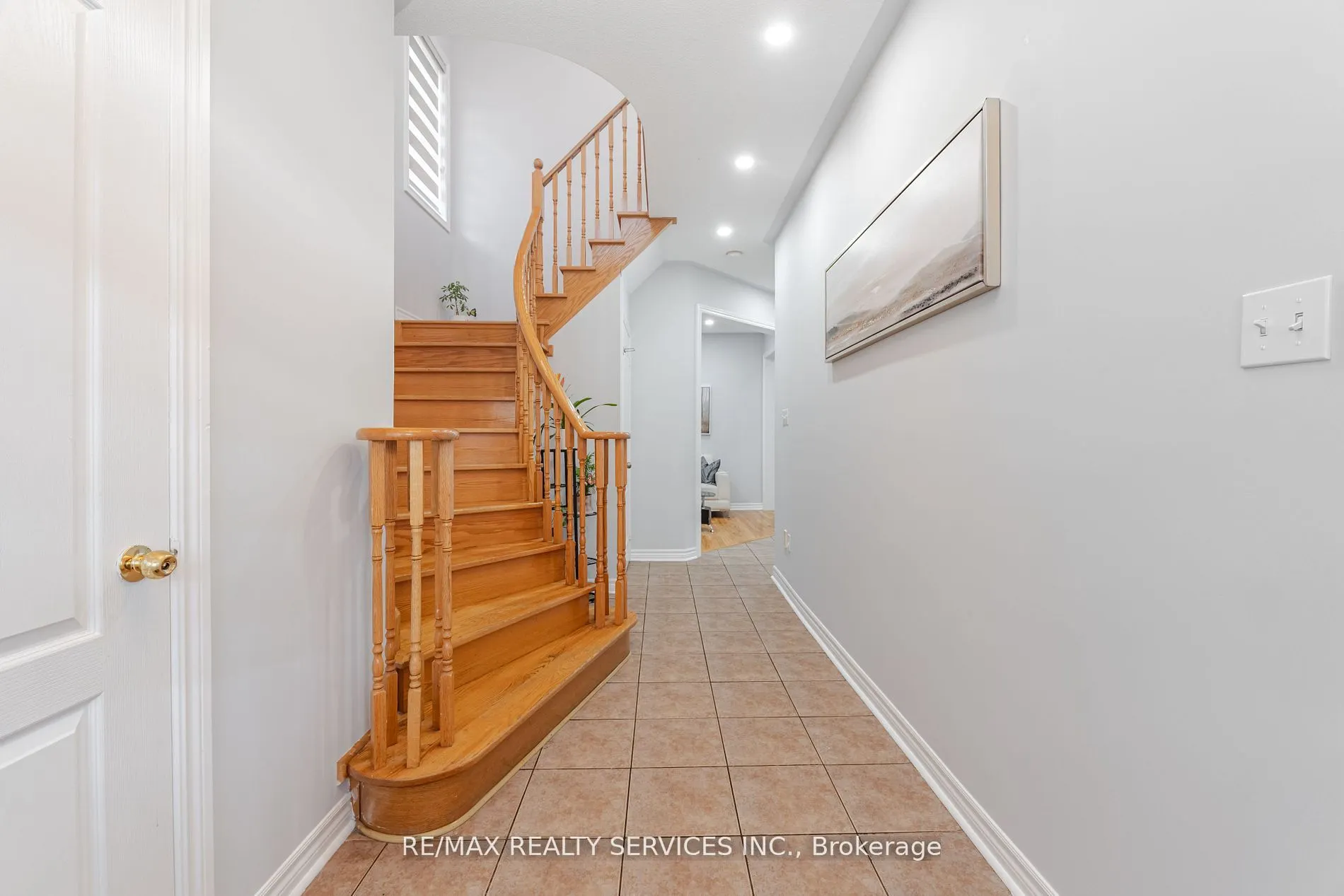 27 Hardgate Crescent