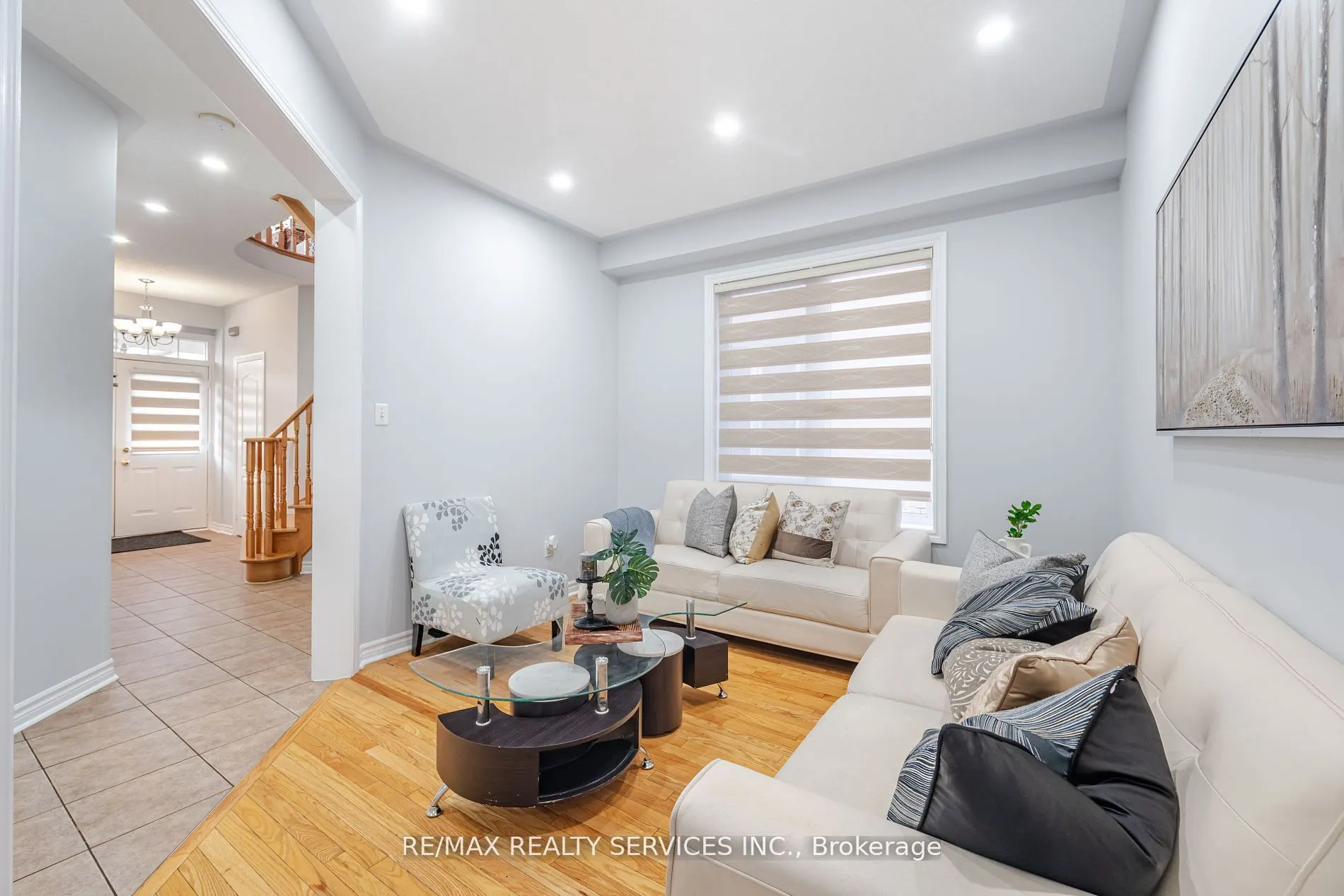 27 Hardgate Crescent