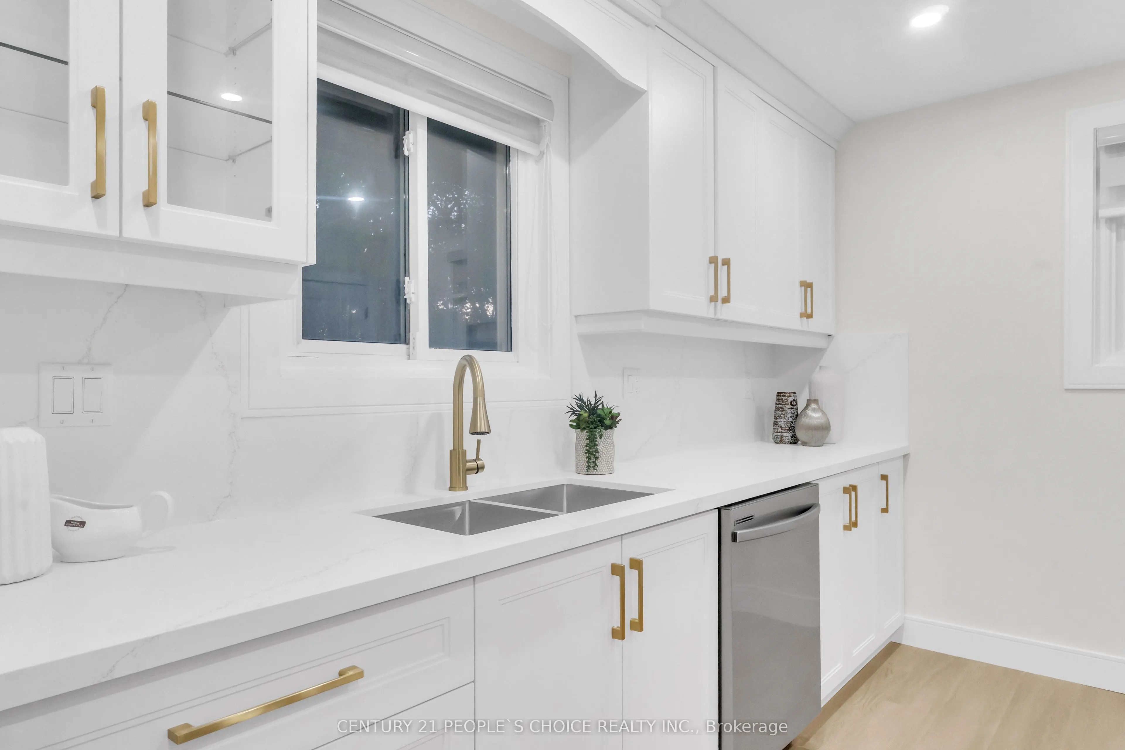 265 Avondale Boulevard