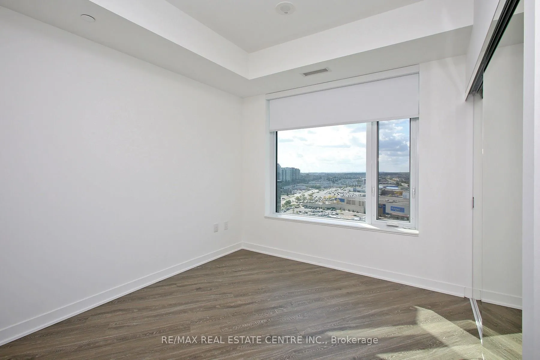 2495 Eglinton Avenue W, #1506