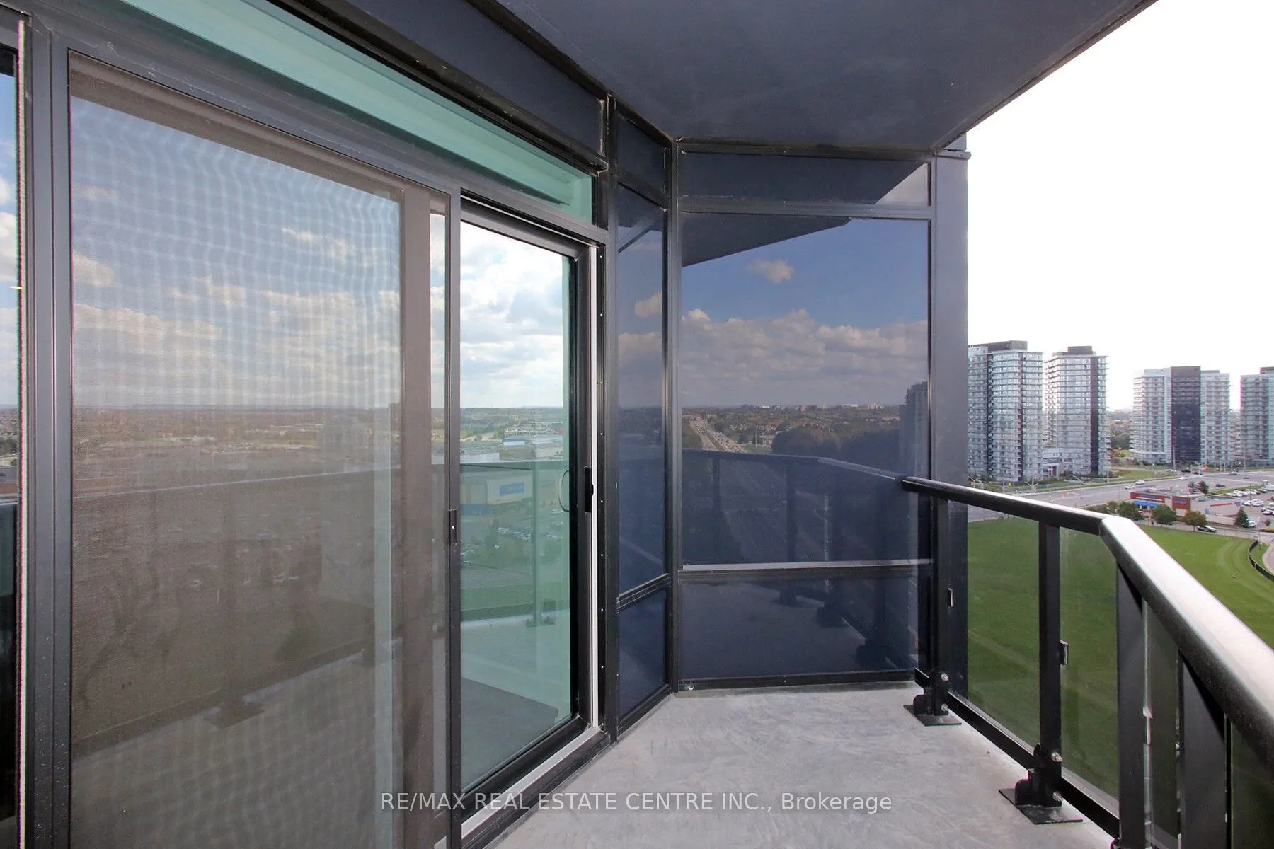 2495 Eglinton Avenue W, #1506