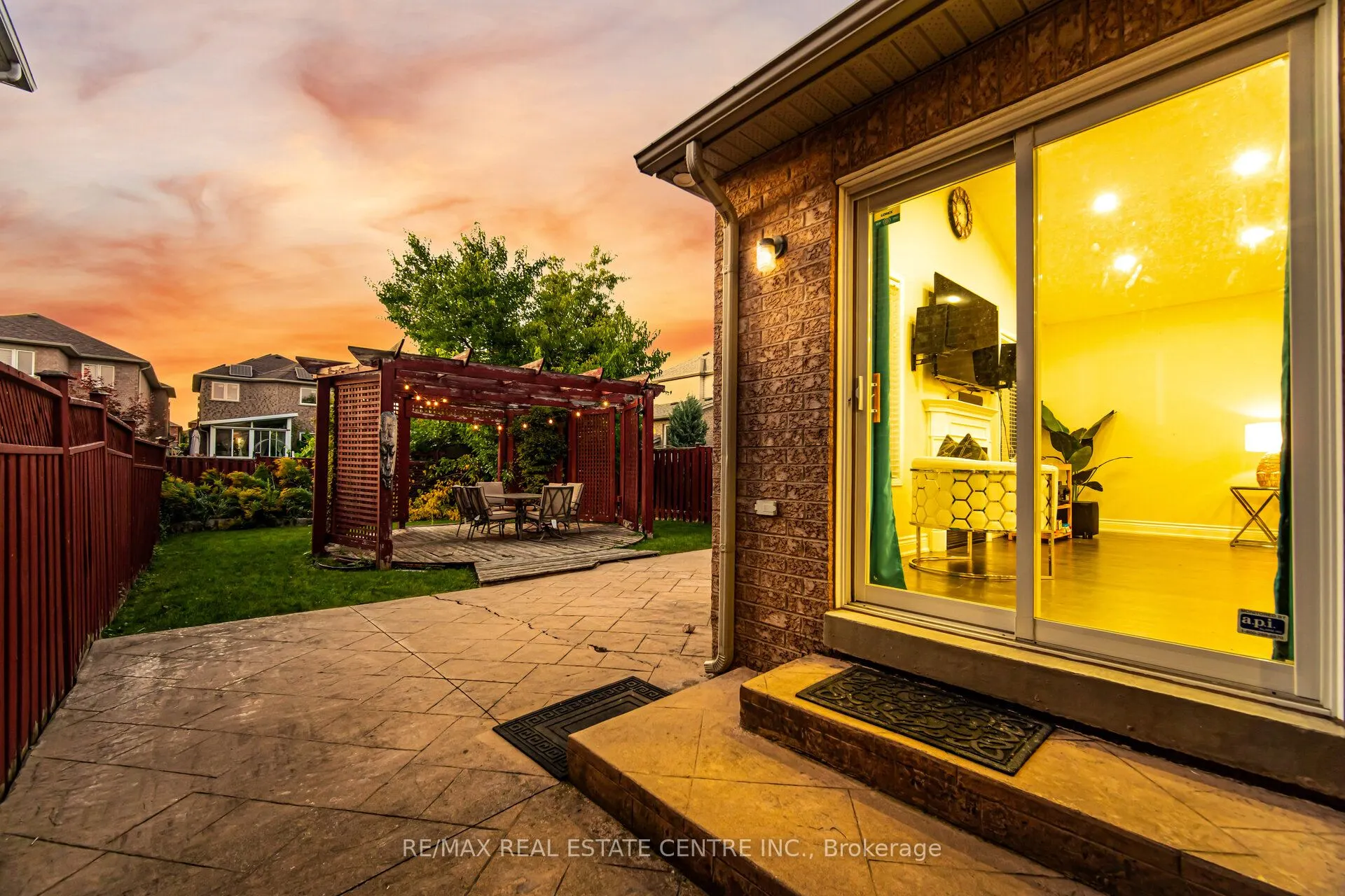 3191 Oakview Road