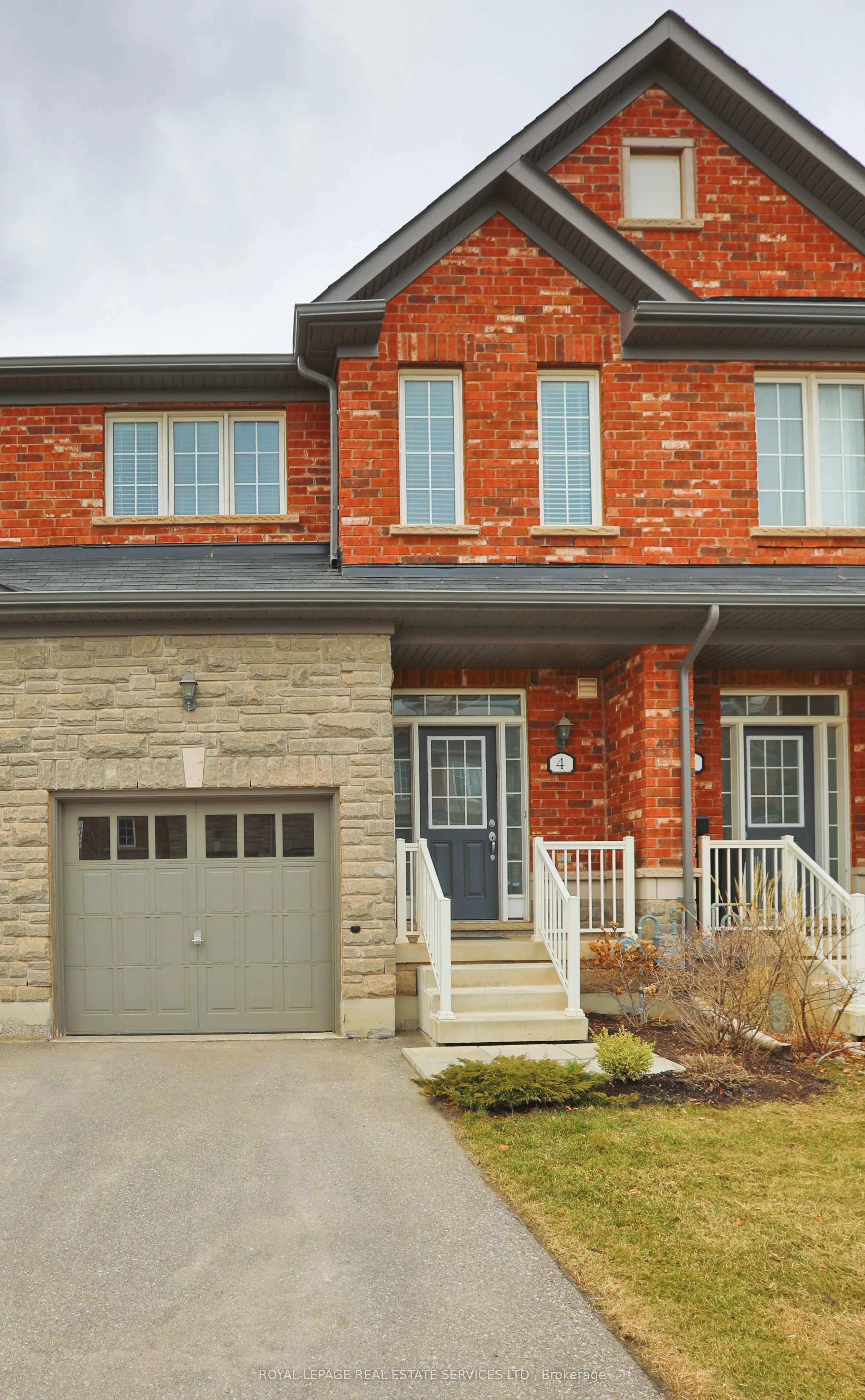 745 Farmstead Drive, #4