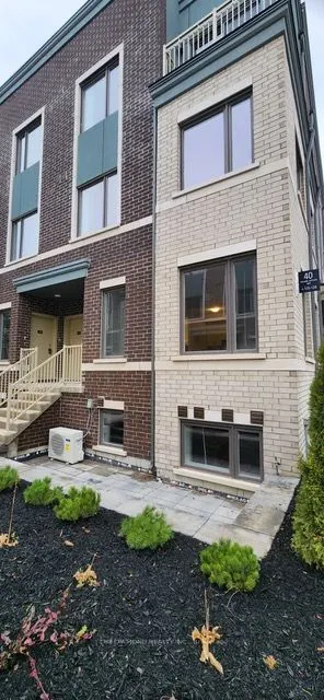 40 William Jackson Way, #128
