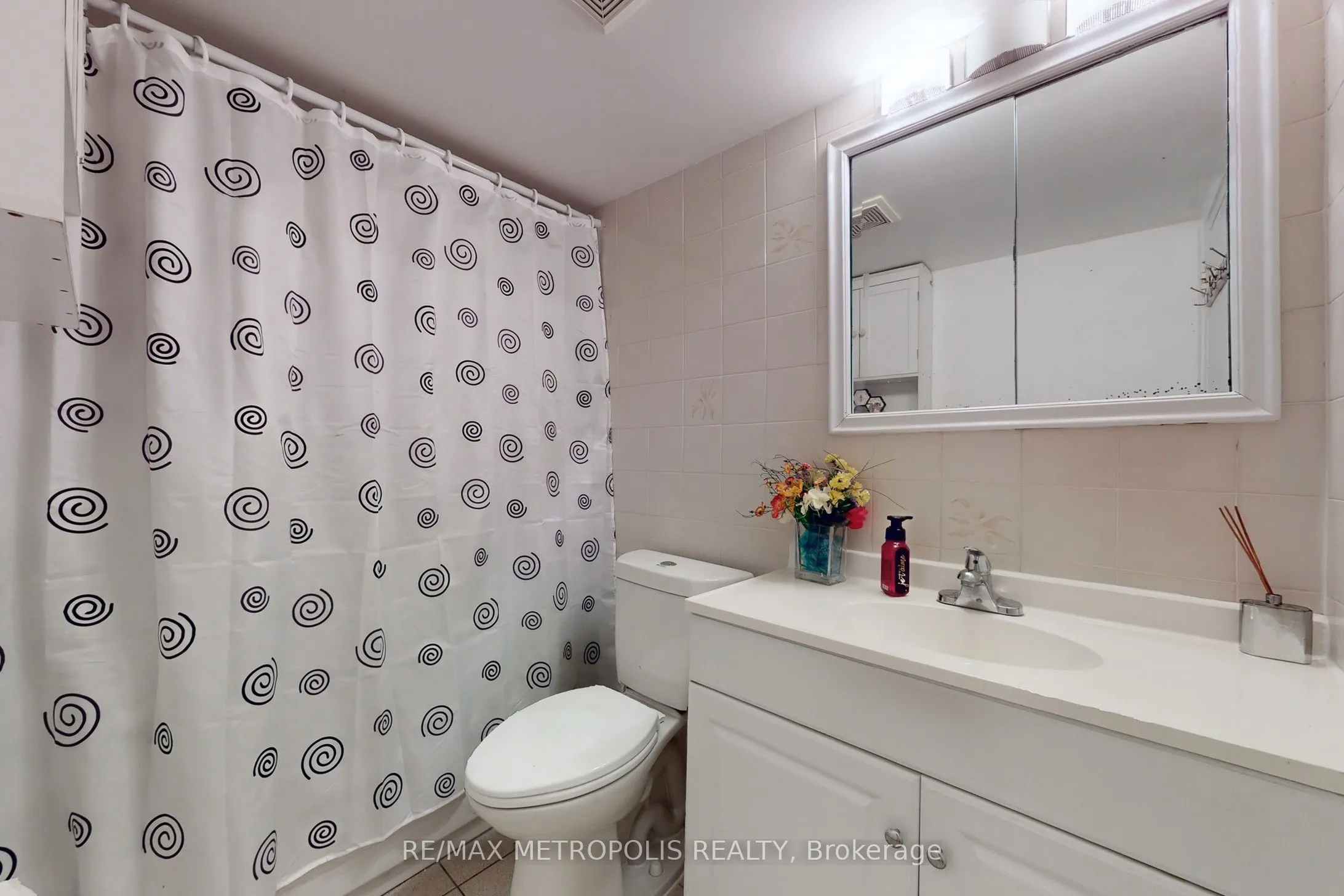 80 Grandravine Drive, #809